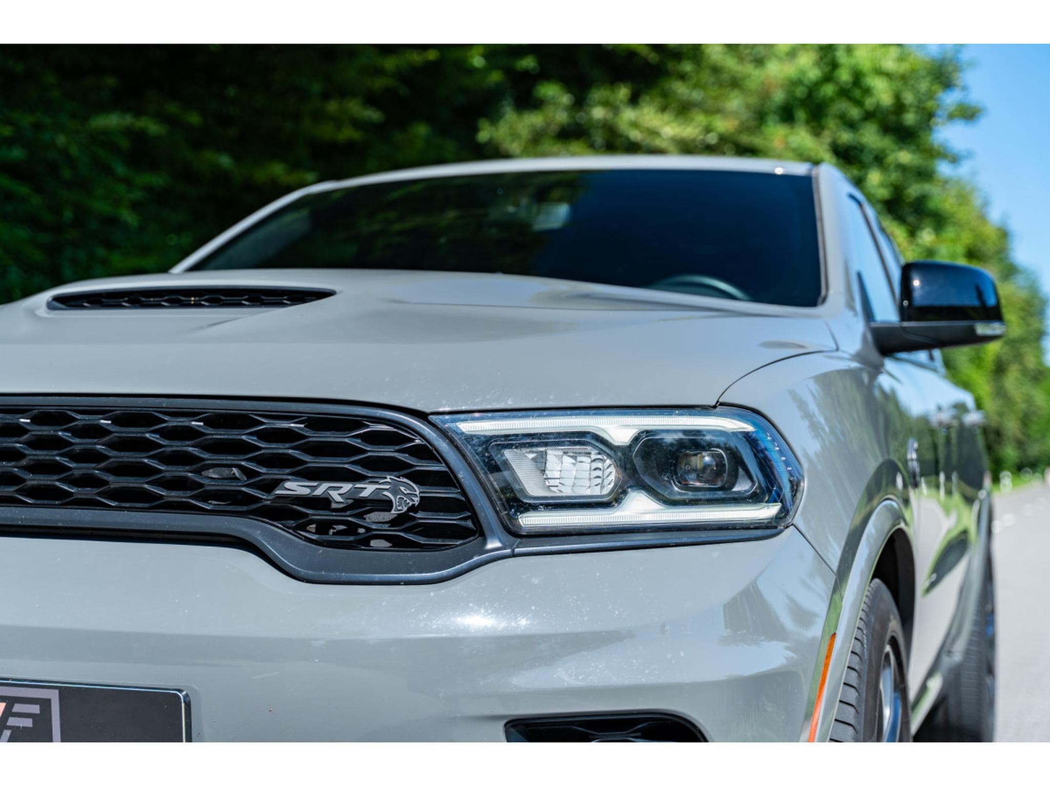 Dodge Durango SRT HELLCAT - 6 Places - Harman Kardon - Black Package (2023) - Foto 4