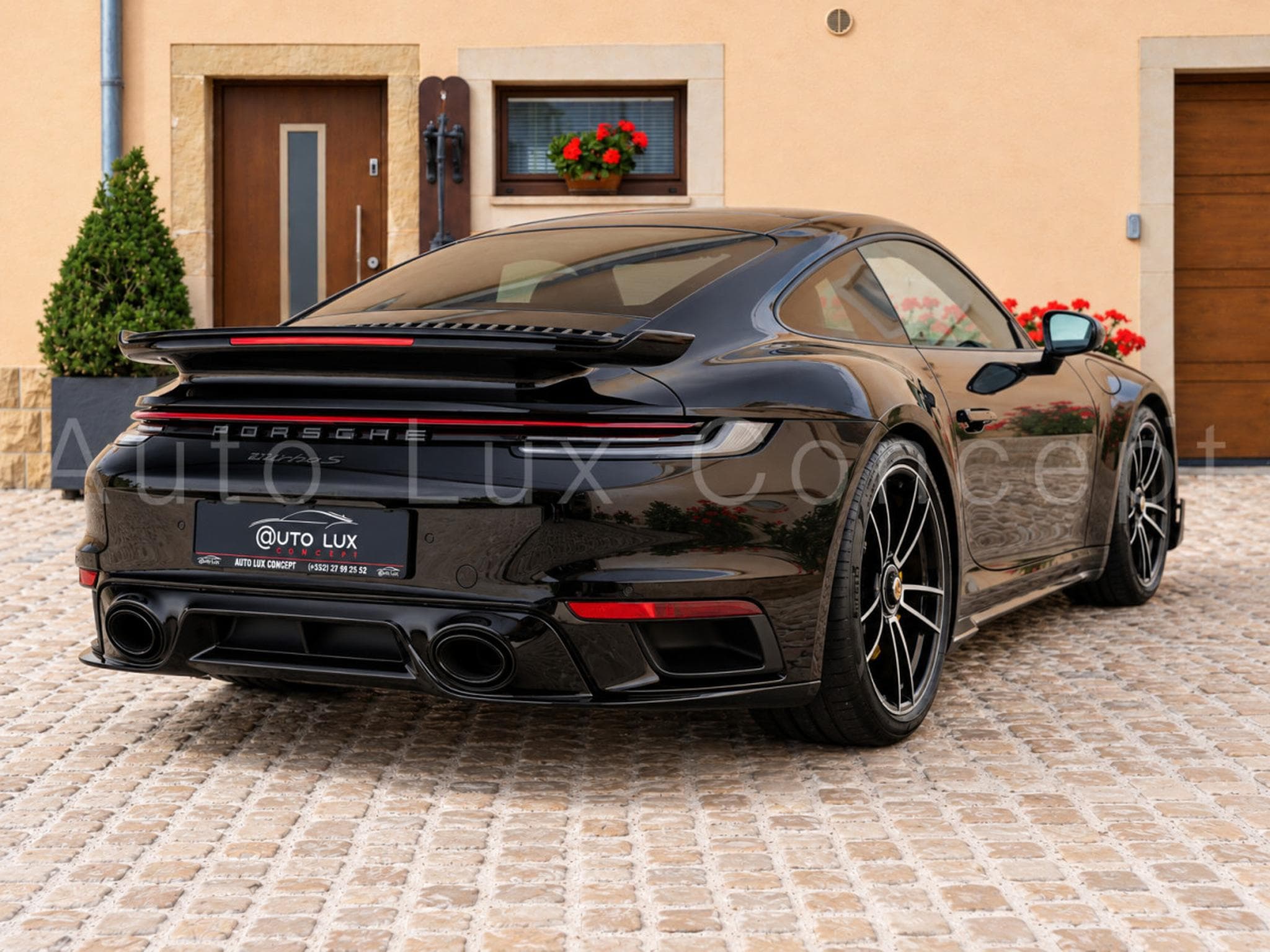 Porsche 911 911 Turbo S Coupé (2023) - Foto 5