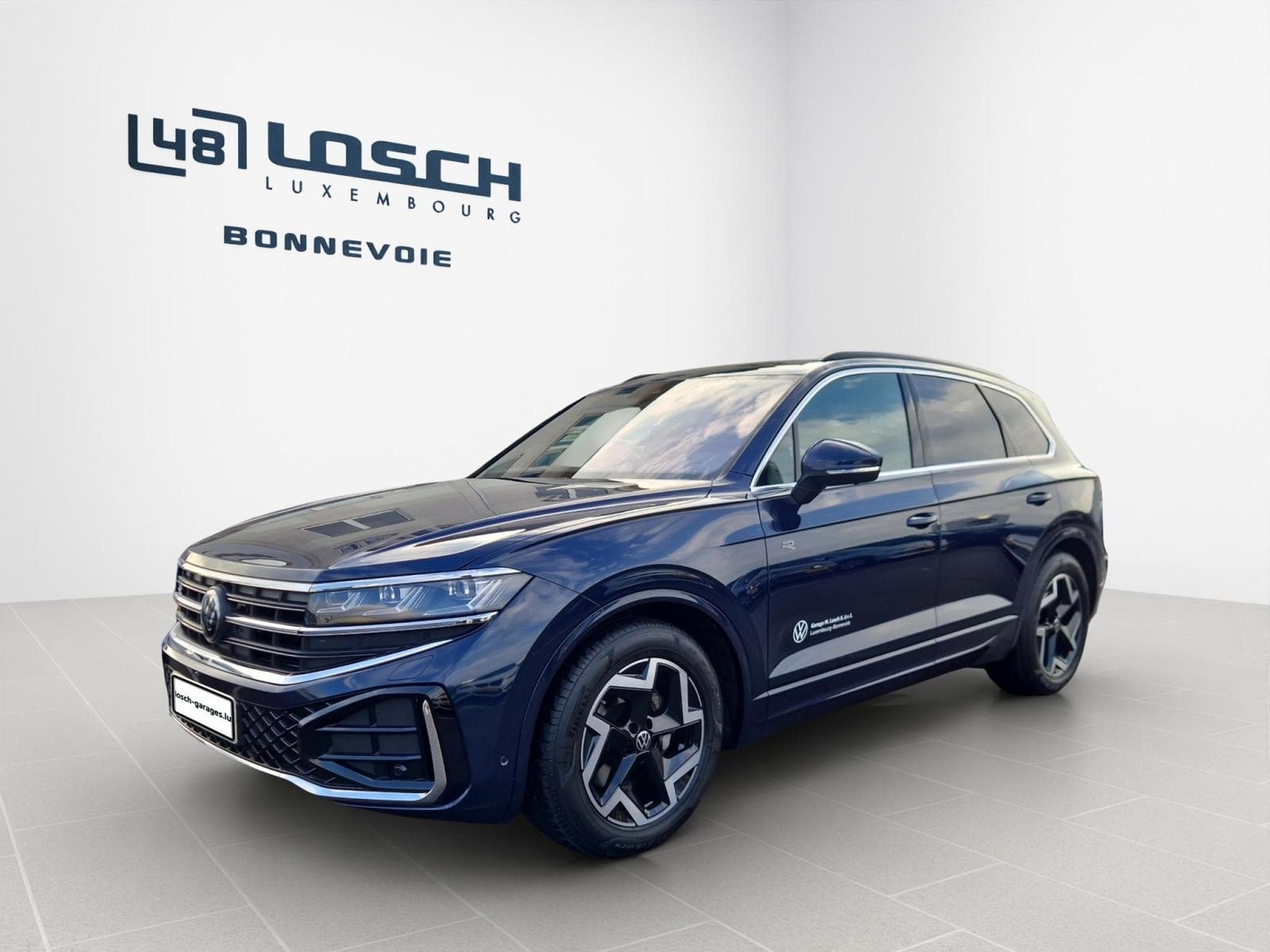 VW Touareg R-LINE (2024) - Photo 4