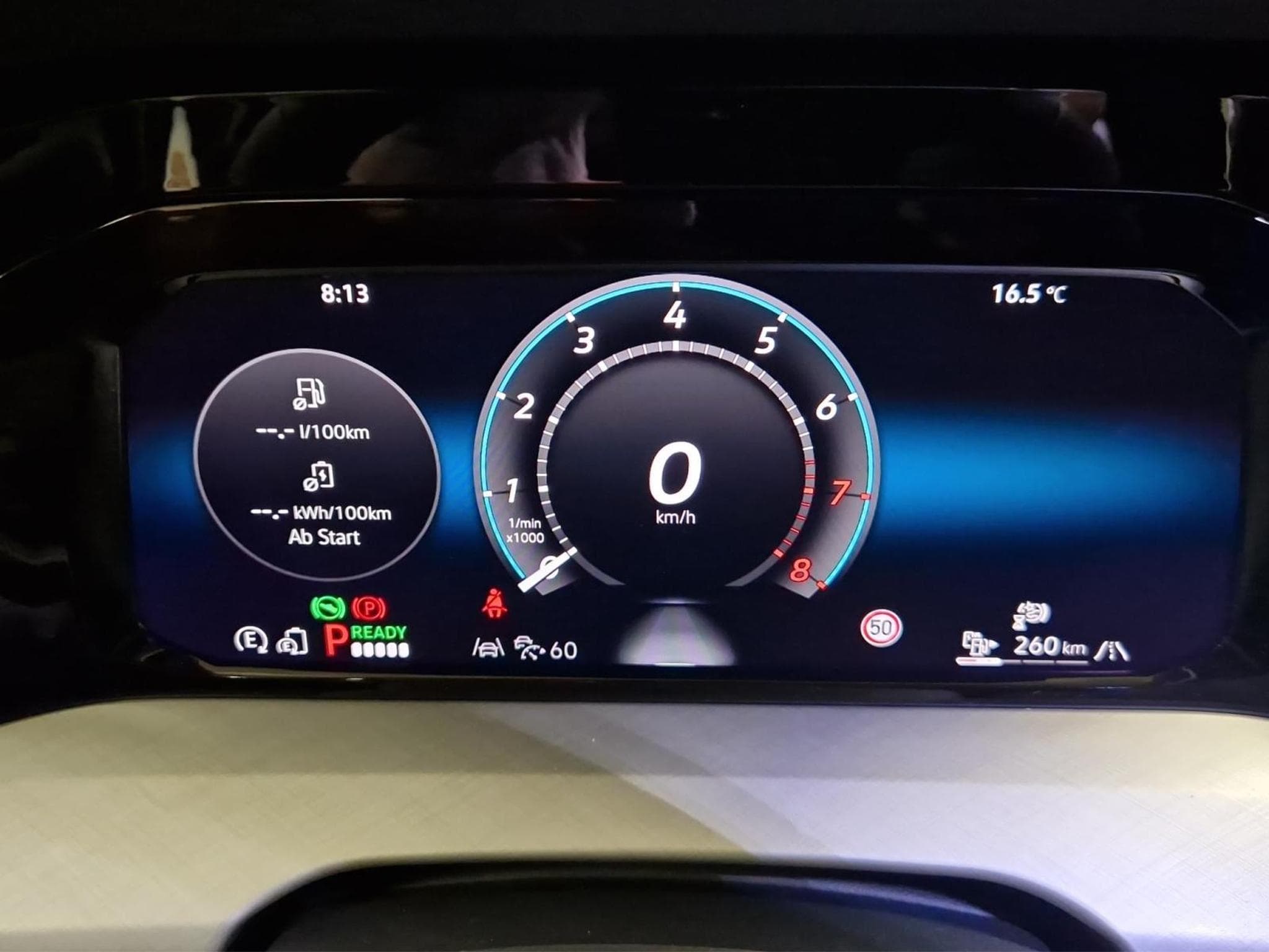 VW Golf LIFE (2025) - Photo 11