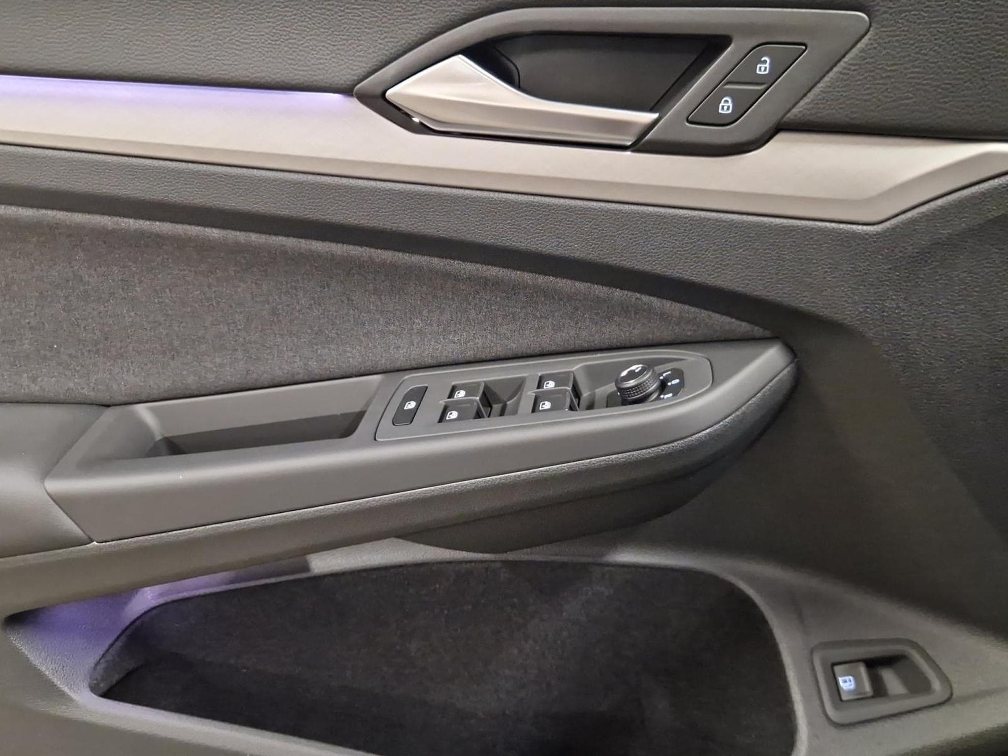 VW Golf LIFE (2025) - Photo 14