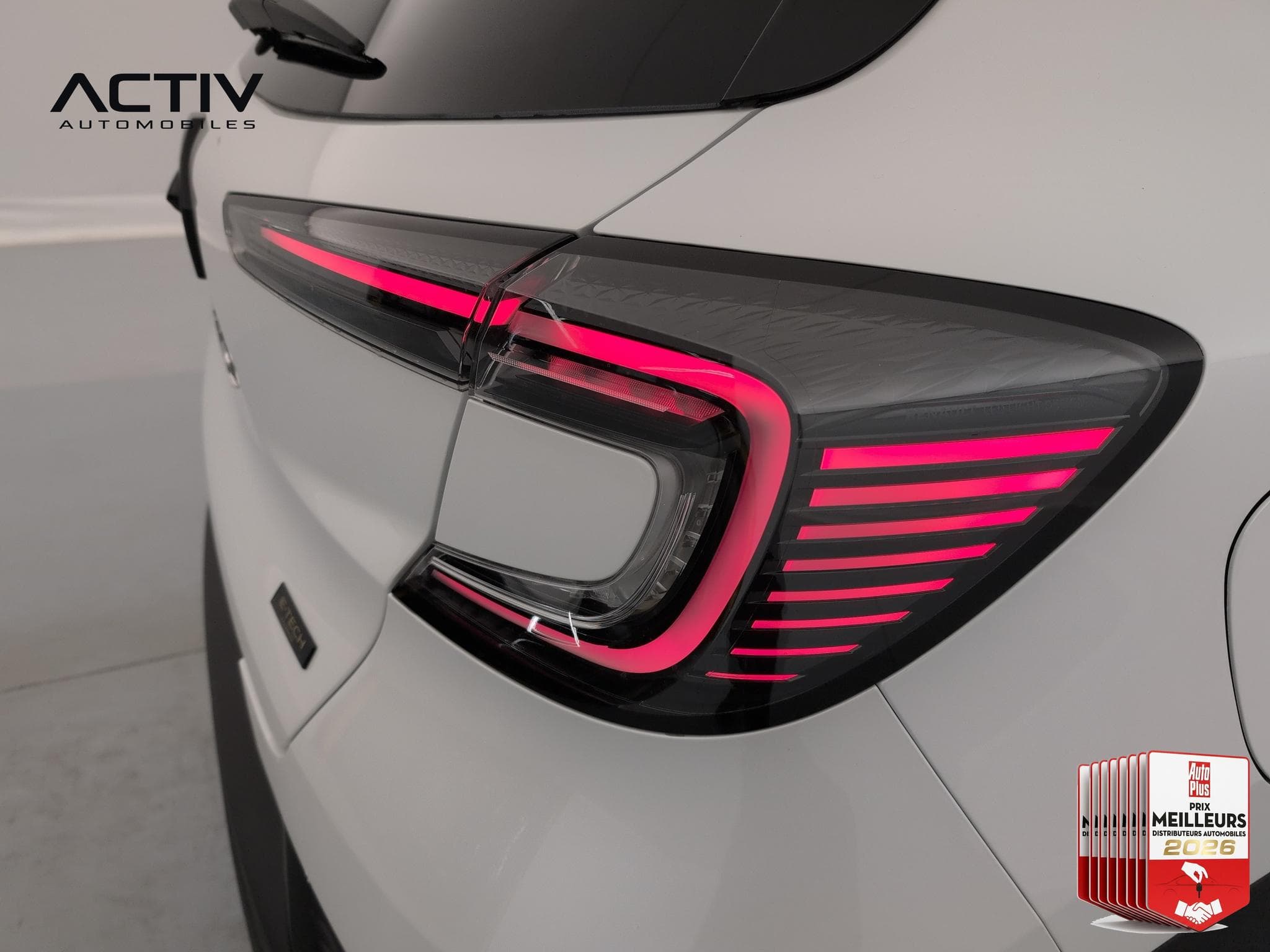 Renault CAPTUR E-Tech full hybrid 160 ch Techno (2026) - Foto 13