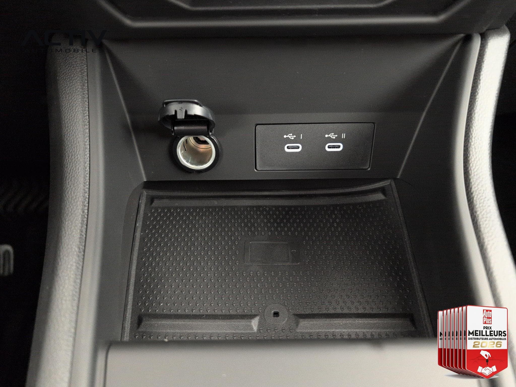 Renault CAPTUR E-Tech full hybrid 160 ch Techno (2026) - Foto 24