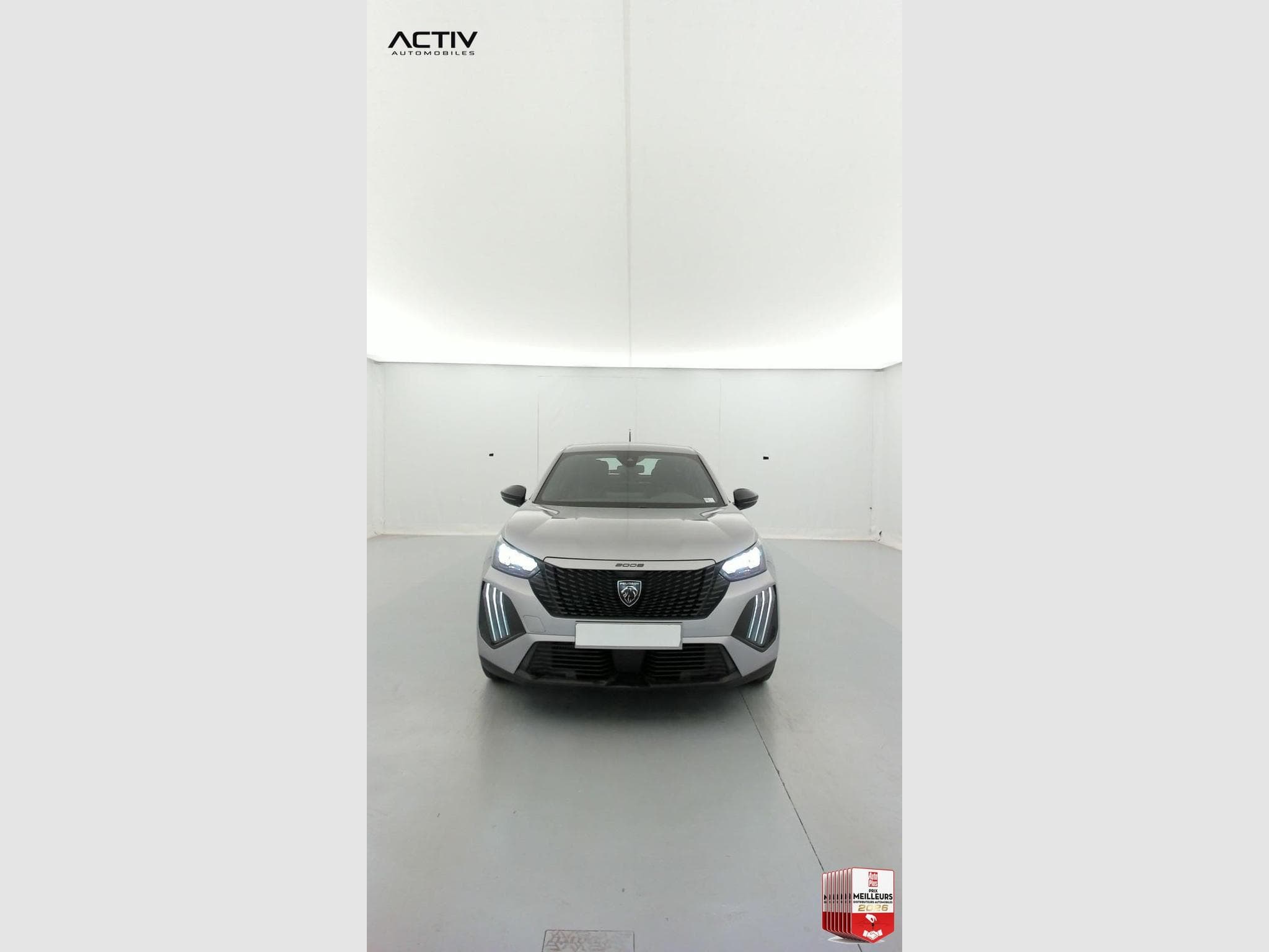 Peugeot 2008 Hybrid 136 e-DCS6 Style (2025) - Foto 2