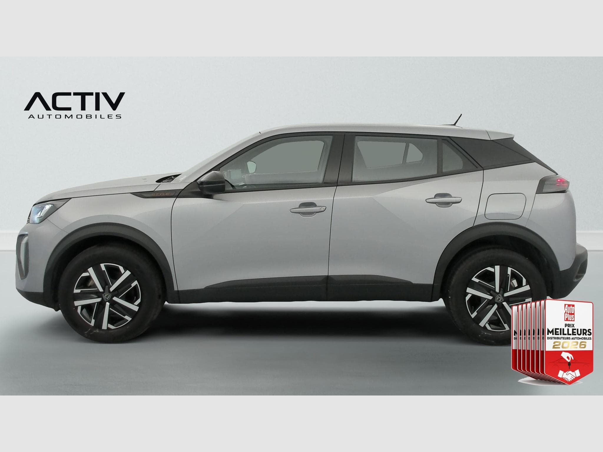 Peugeot 2008 Hybrid 136 e-DCS6 Style (2025) - Foto 4