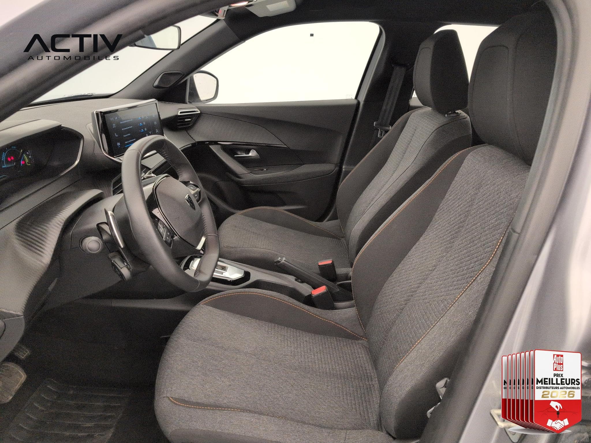 Peugeot 2008 Hybrid 136 e-DCS6 Style (2025) - Foto 16
