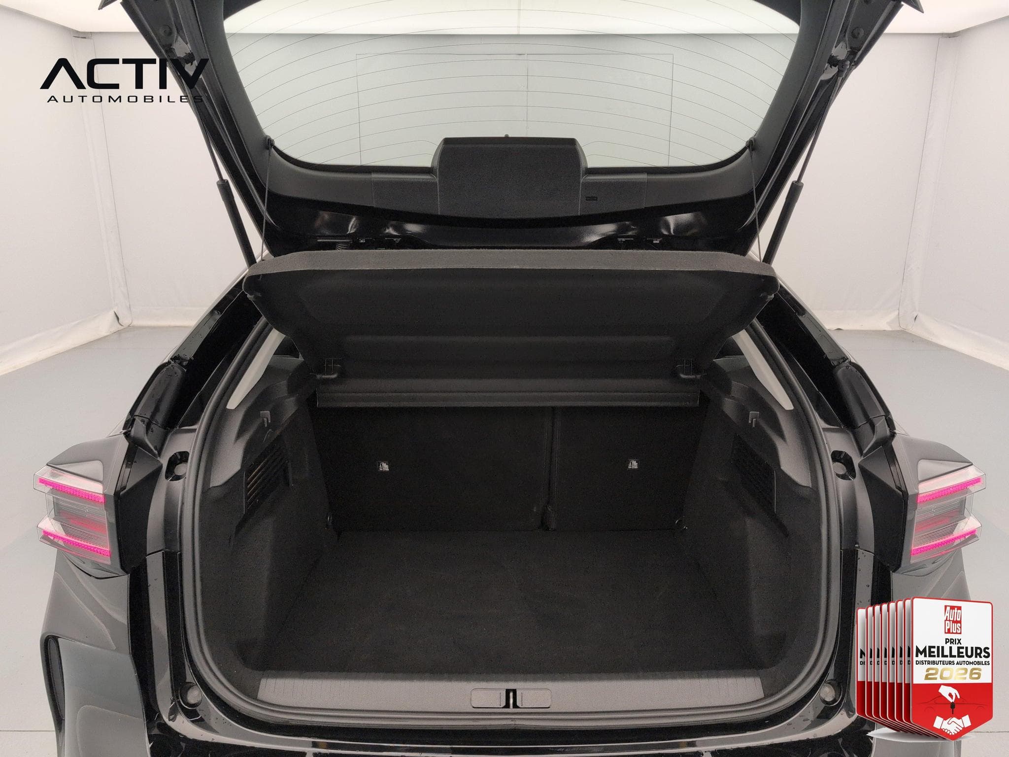 Citroën C4 Hybride 110 ch e-DCS6 You (2025) - Foto 11
