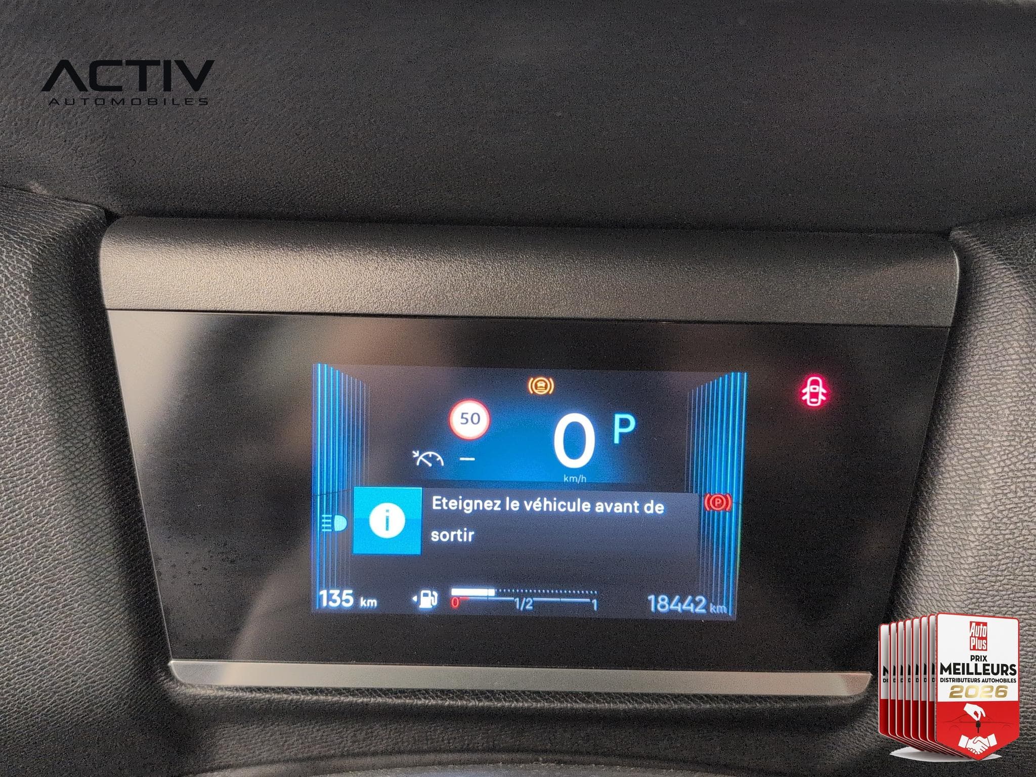 Citroën C4 Hybride 110 ch e-DCS6 You (2025) - Foto 23