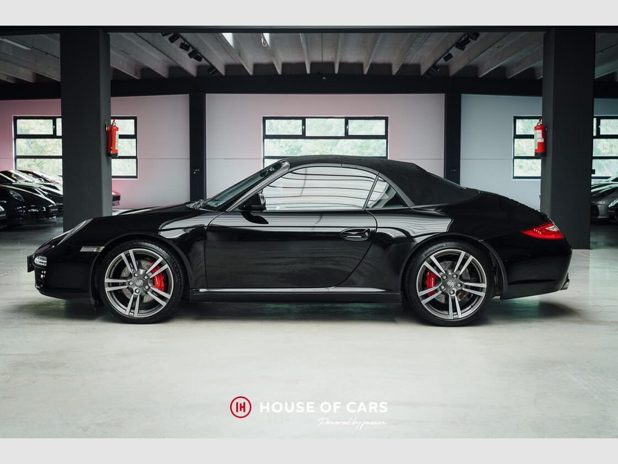 Porsche 911 997.2 Carrera S Cabriolet Manual Only serviced by Porsche (2010) - Photo 10