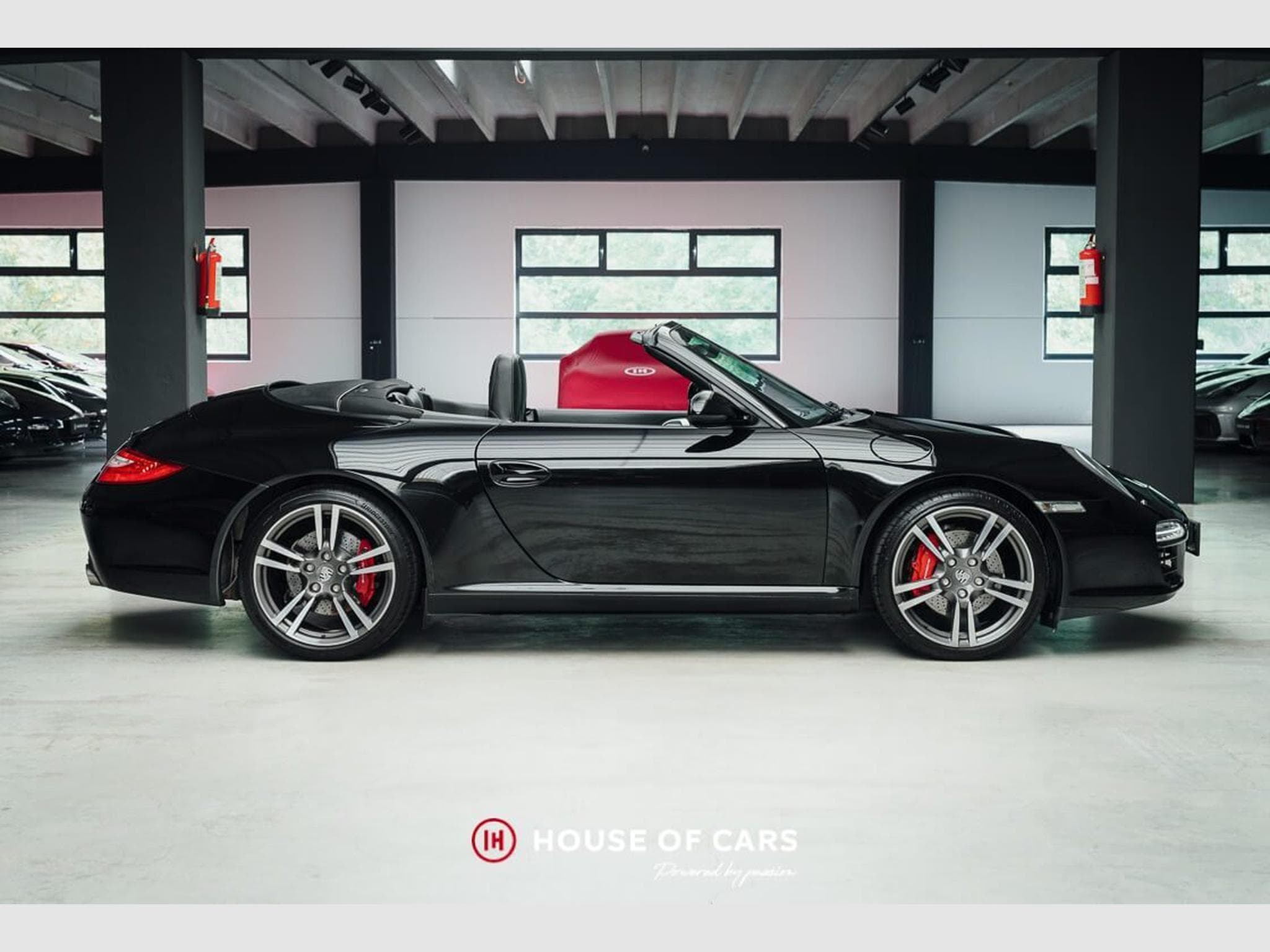 Porsche 911 997.2 Carrera S Cabriolet Manual Only serviced by Porsche (2010) - Photo 5