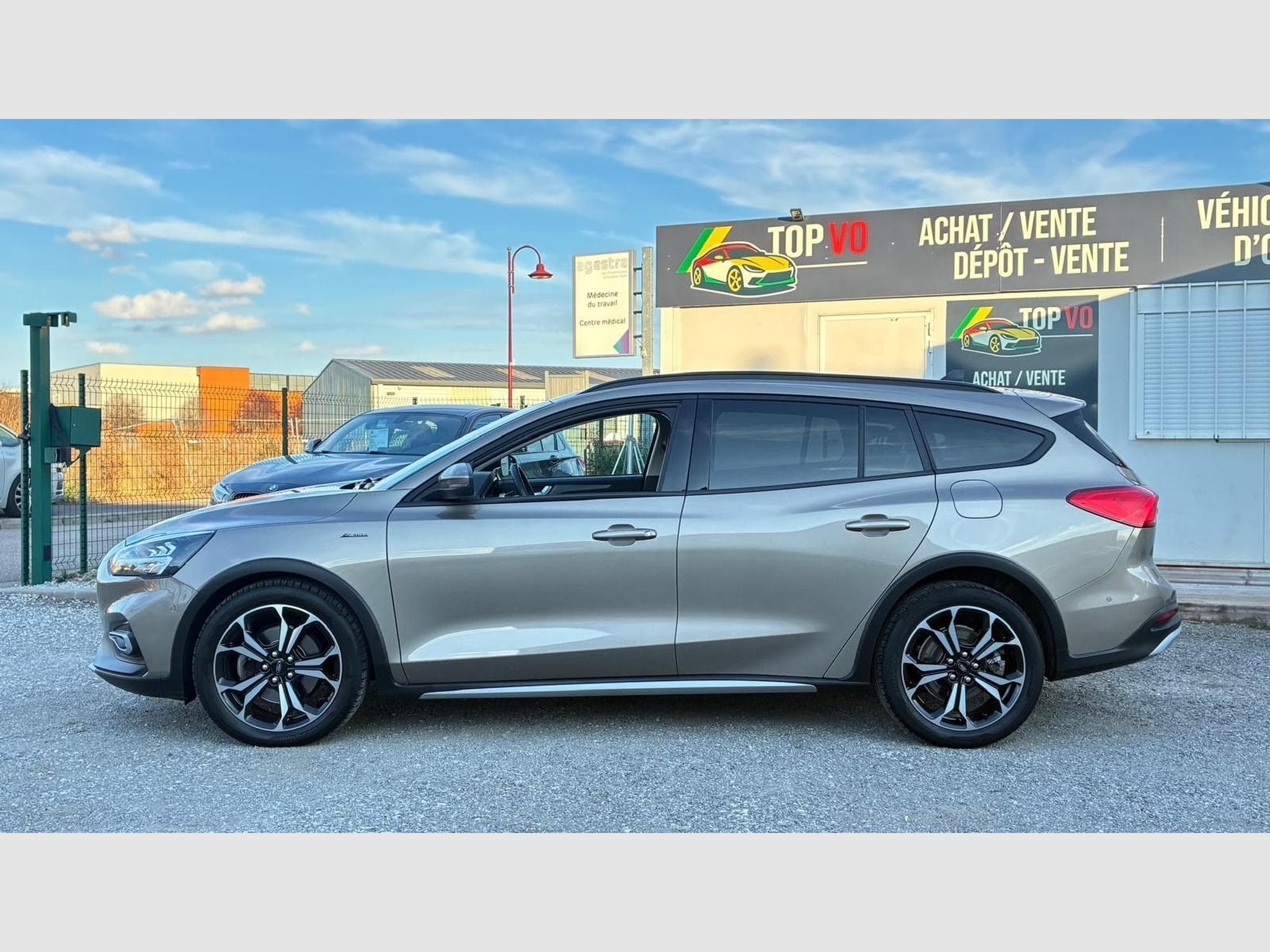 Ford Focus SW 1.5 EcoBoost 150ch Active BVA8 1ere Main 73Mkms (2019) - Photo 5