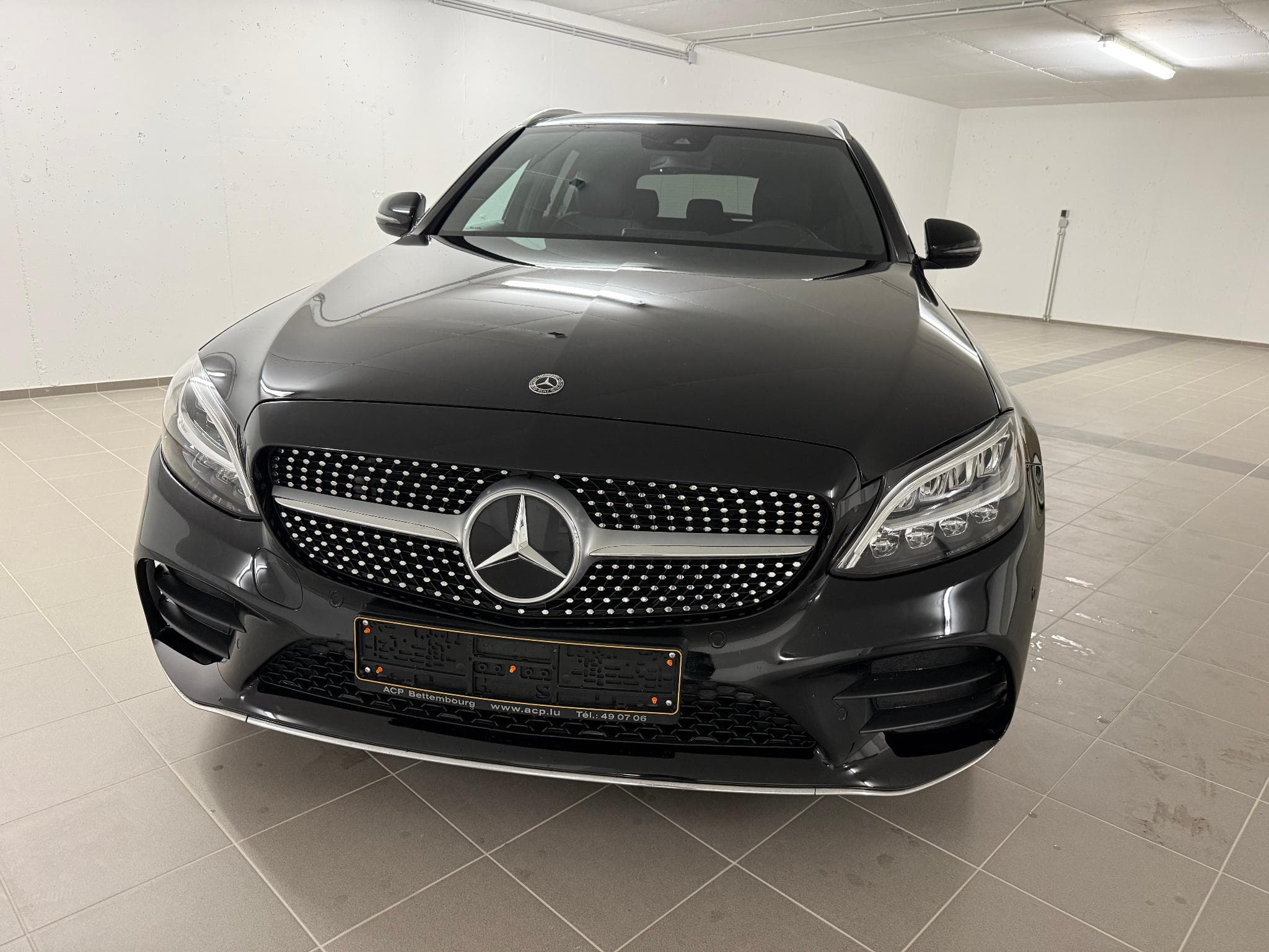 Mercedes C 200 4MATIC BREAK AMG-LINE 184 PS (2019) - Photo 2
