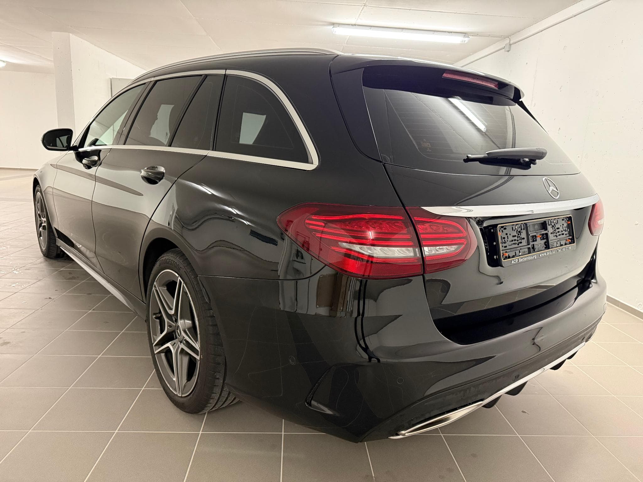 Mercedes C 200 4MATIC BREAK AMG-LINE 184 PS (2019) - Photo 3