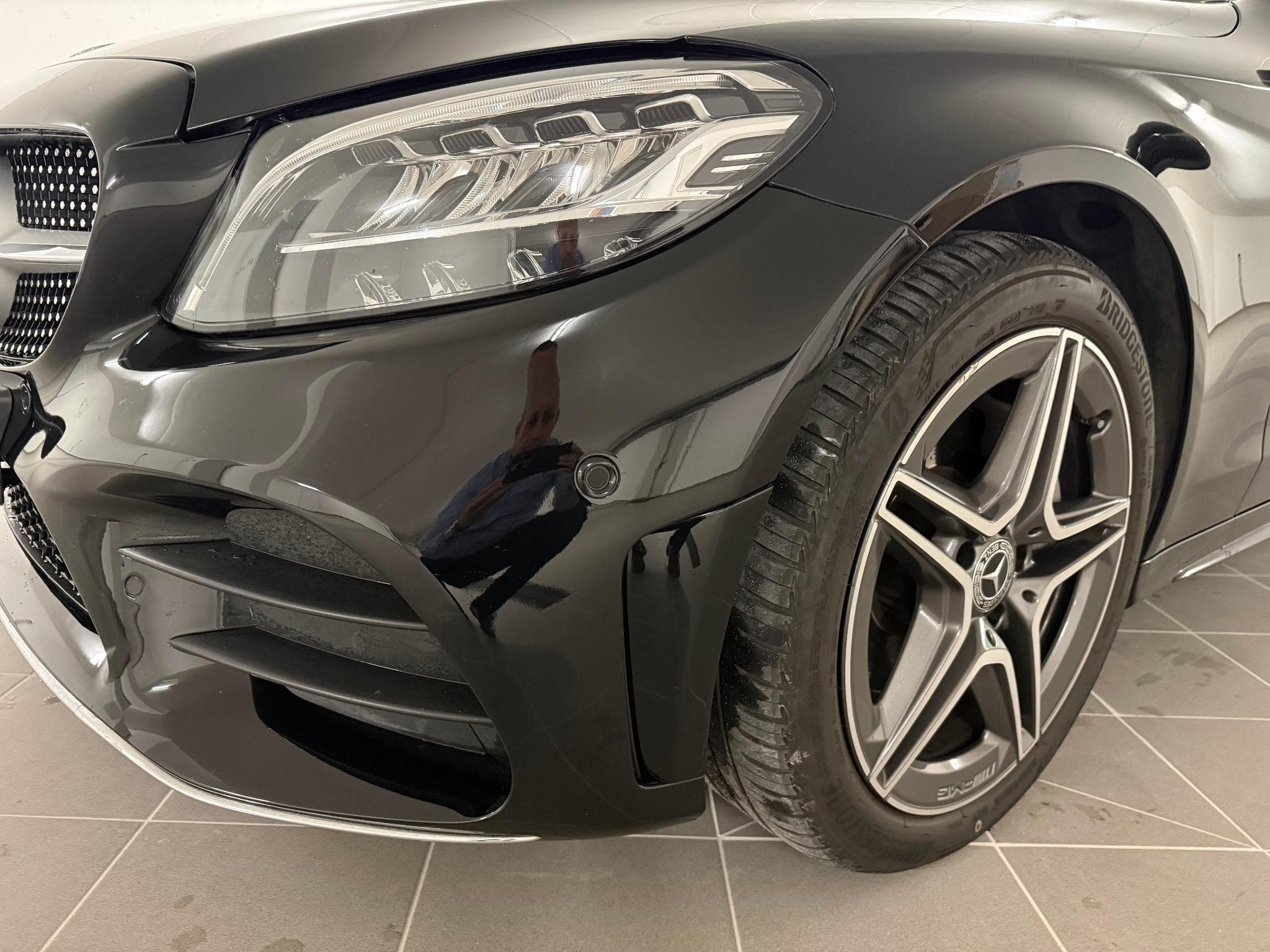 Mercedes C 200 4MATIC BREAK AMG-LINE 184 PS (2019) - Photo 4