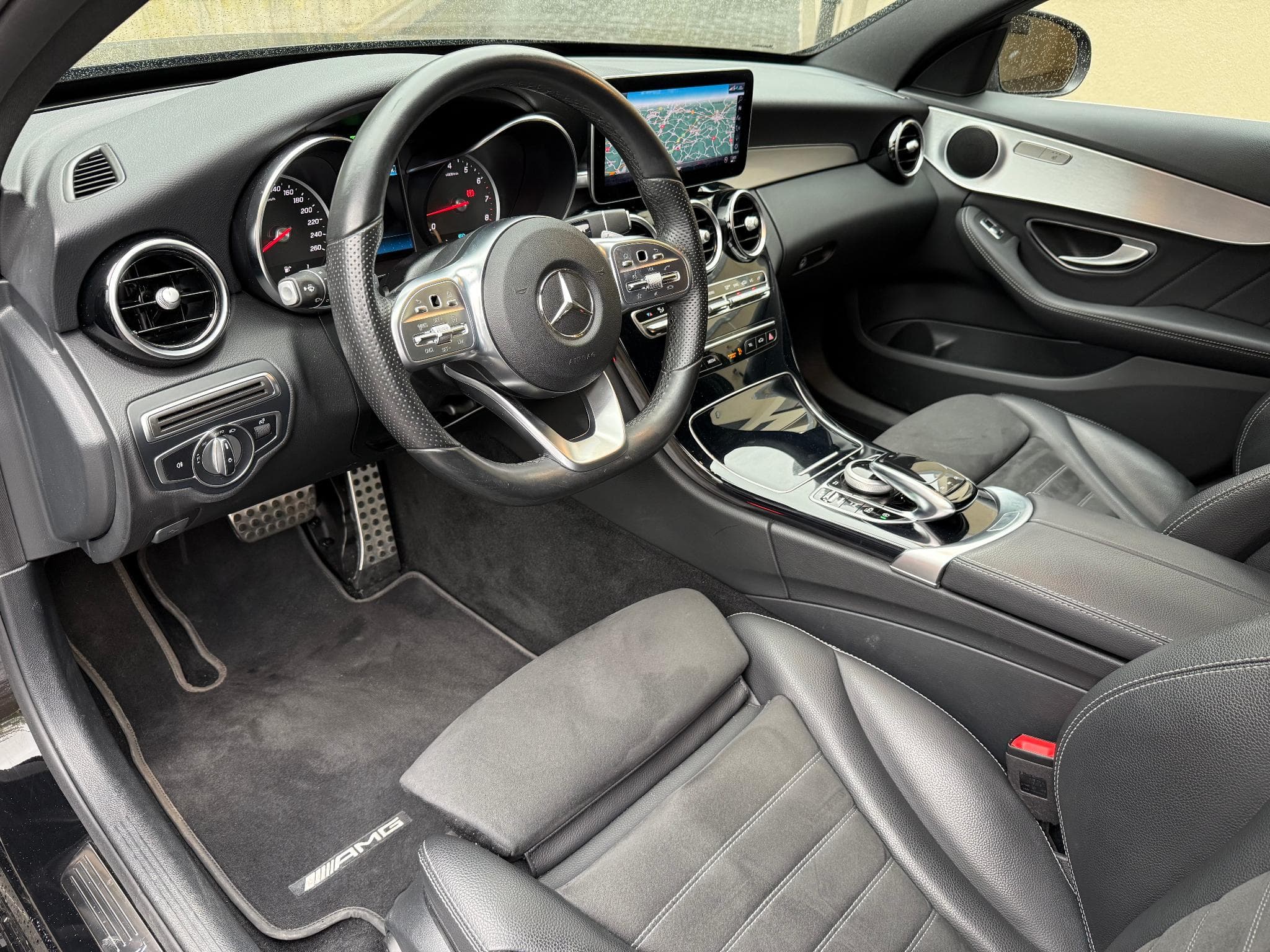 Mercedes C 200 4MATIC BREAK AMG-LINE 184 PS (2019) - Photo 5