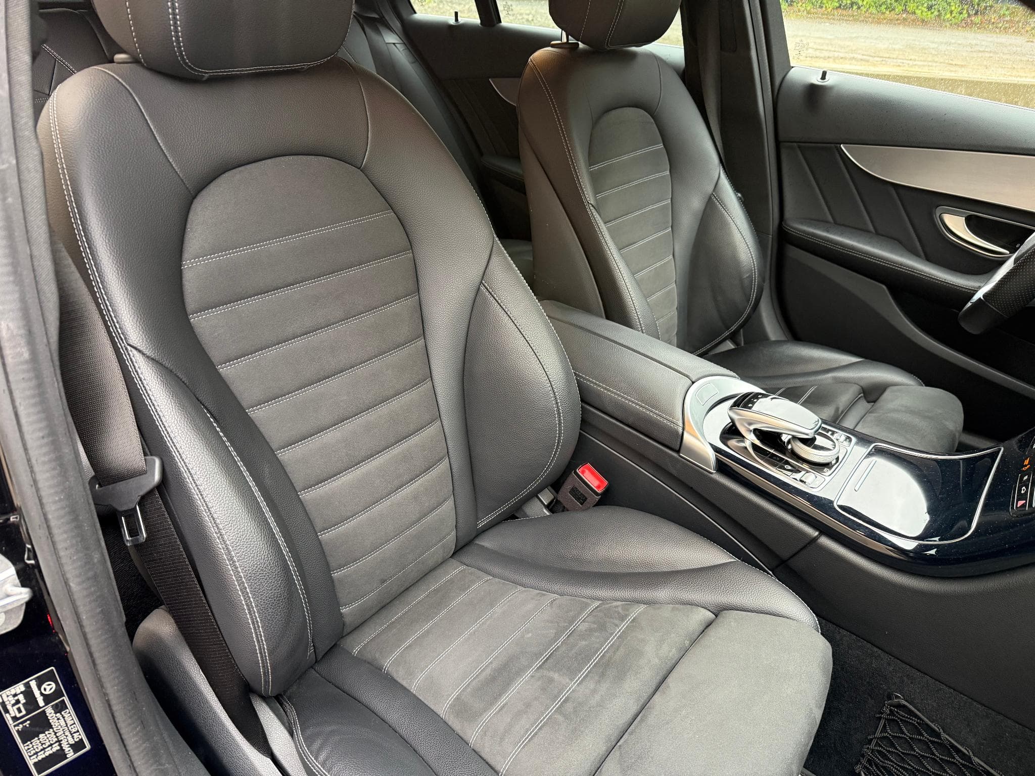 Mercedes C 200 4MATIC BREAK AMG-LINE 184 PS (2019) - Photo 7
