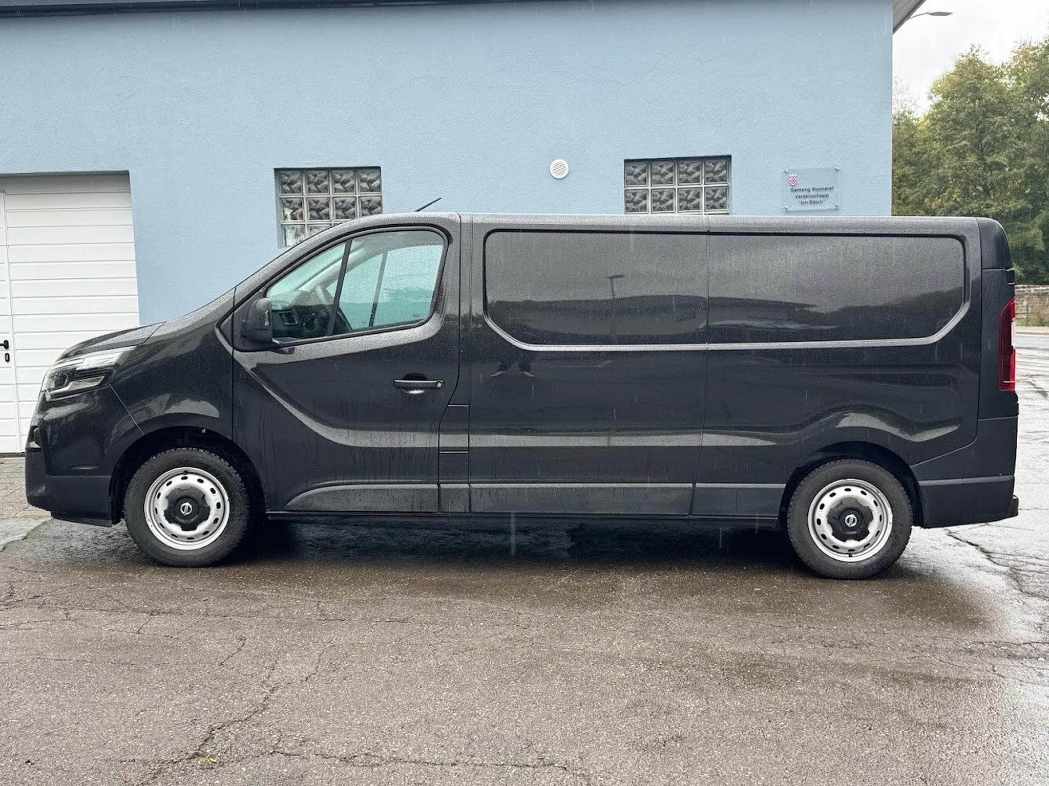 Renault Trafic 2.0 DCI 130 CV L2H1 GRAND COMFORT 1 ERE MAIN CARNET APPELCAR (2022) - Photo 11