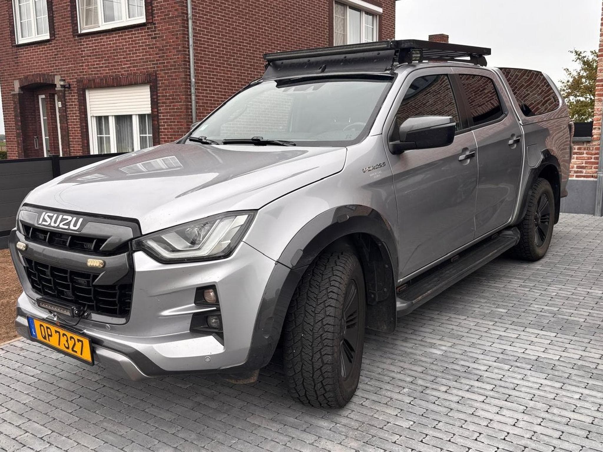 Isuzu D-Max V-Cross (2021) - Photo 14