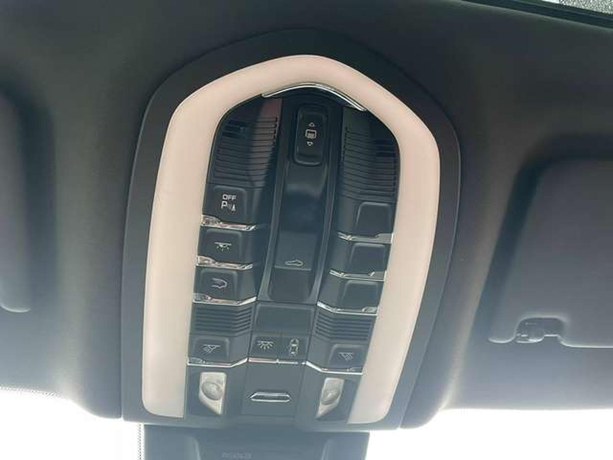 Porsche Macan Macan S PDK - V6 - 340 Ch - SERVICES FULL (2017) - Foto 24