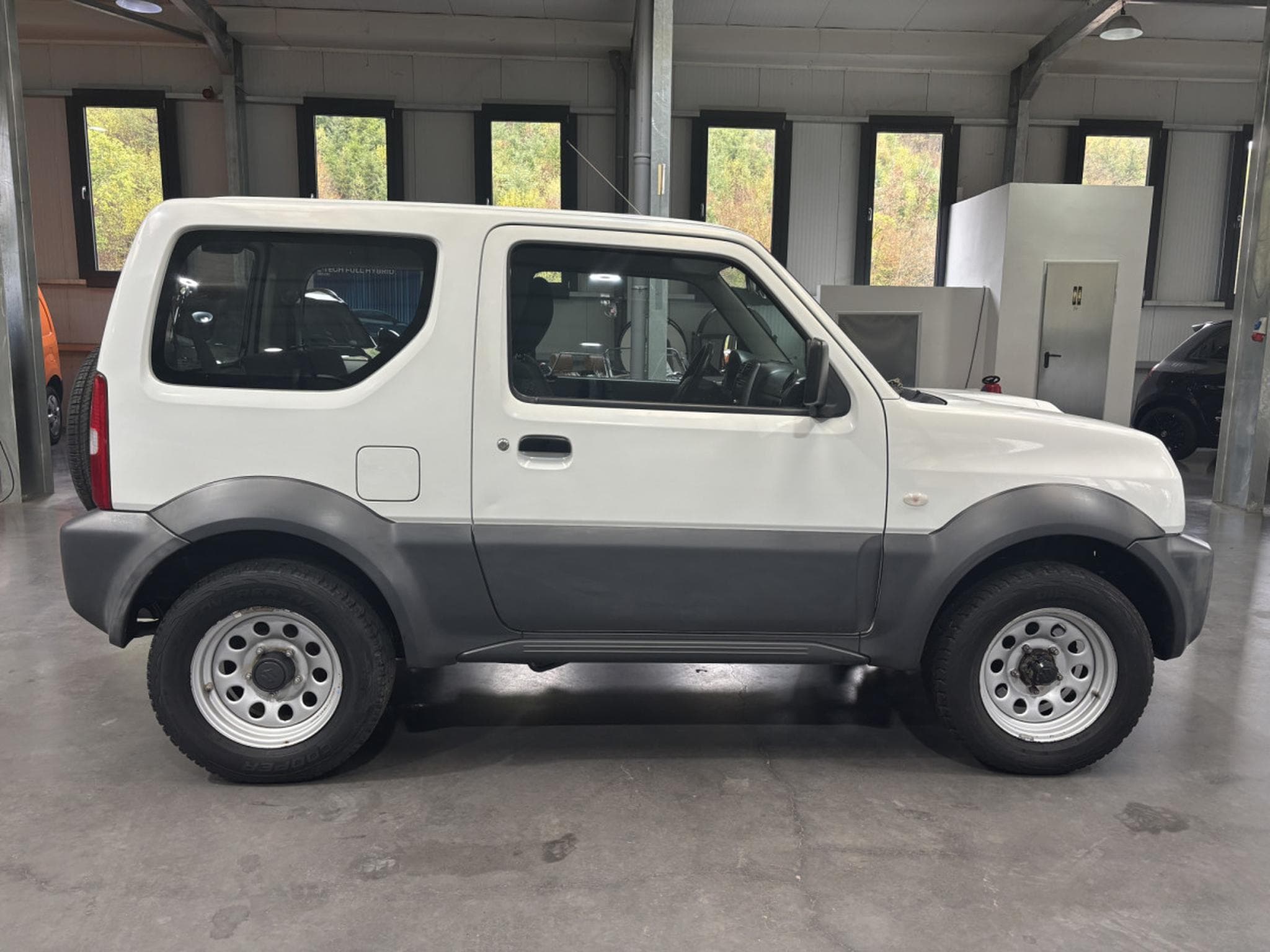 Suzuki Jimny 1.3 JL (2018) - Foto 2