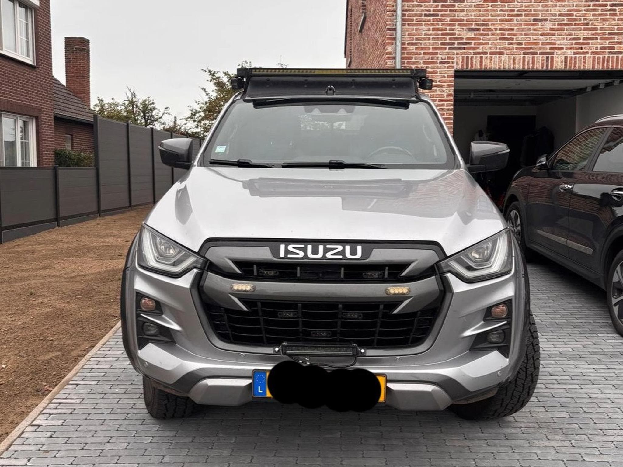 Isuzu D-Max V-Cross (2021) - Photo 2