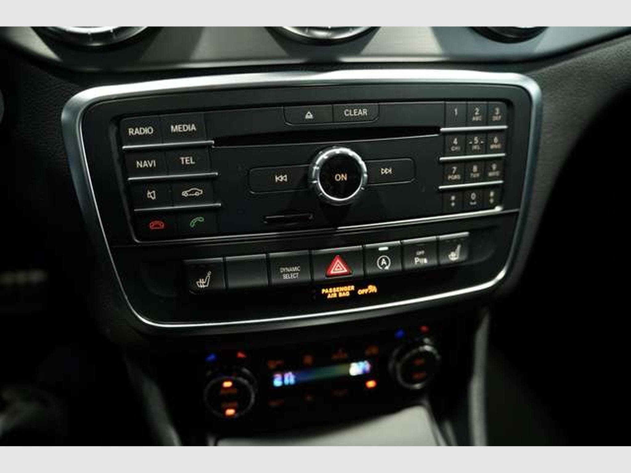 Mercedes CLA 220 d AMG Line *Pano *H&K (2016) - Photo 27