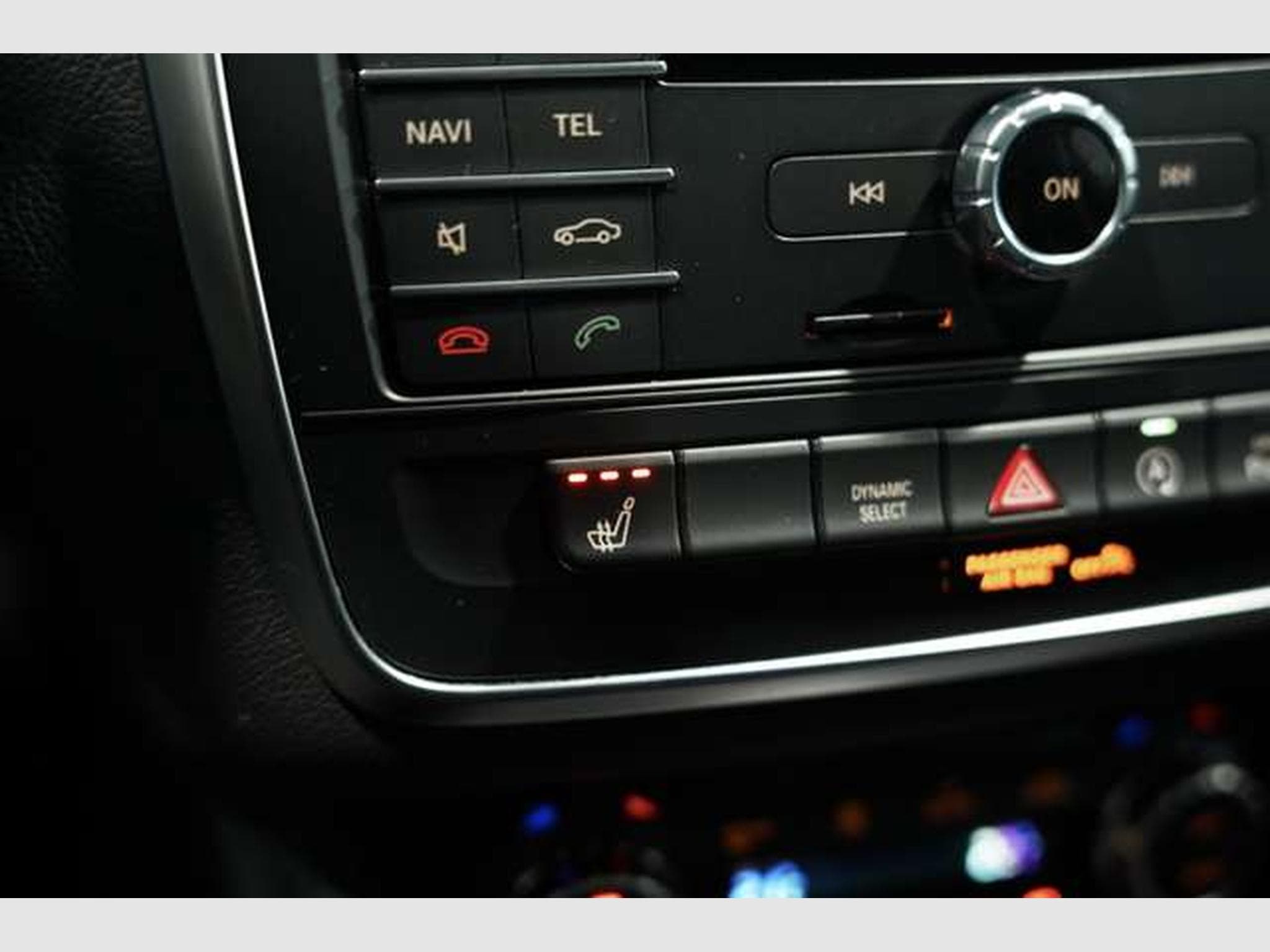 Mercedes CLA 220 d AMG Line *Pano *H&K (2016) - Photo 26