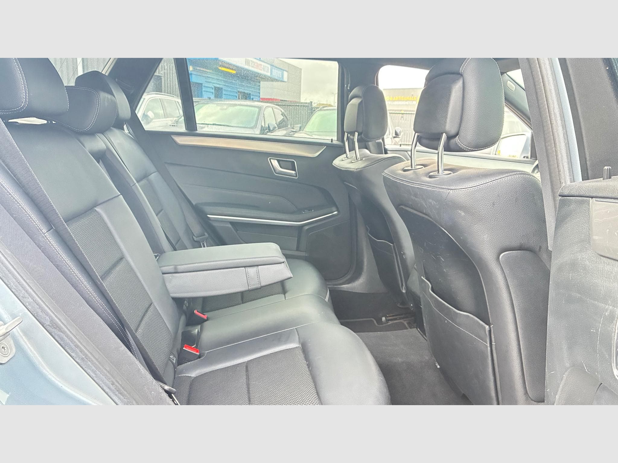 Mercedes Classe E 220d BlueTEC 170 Ch Executive 9G-Tronic (2015) - Photo 12