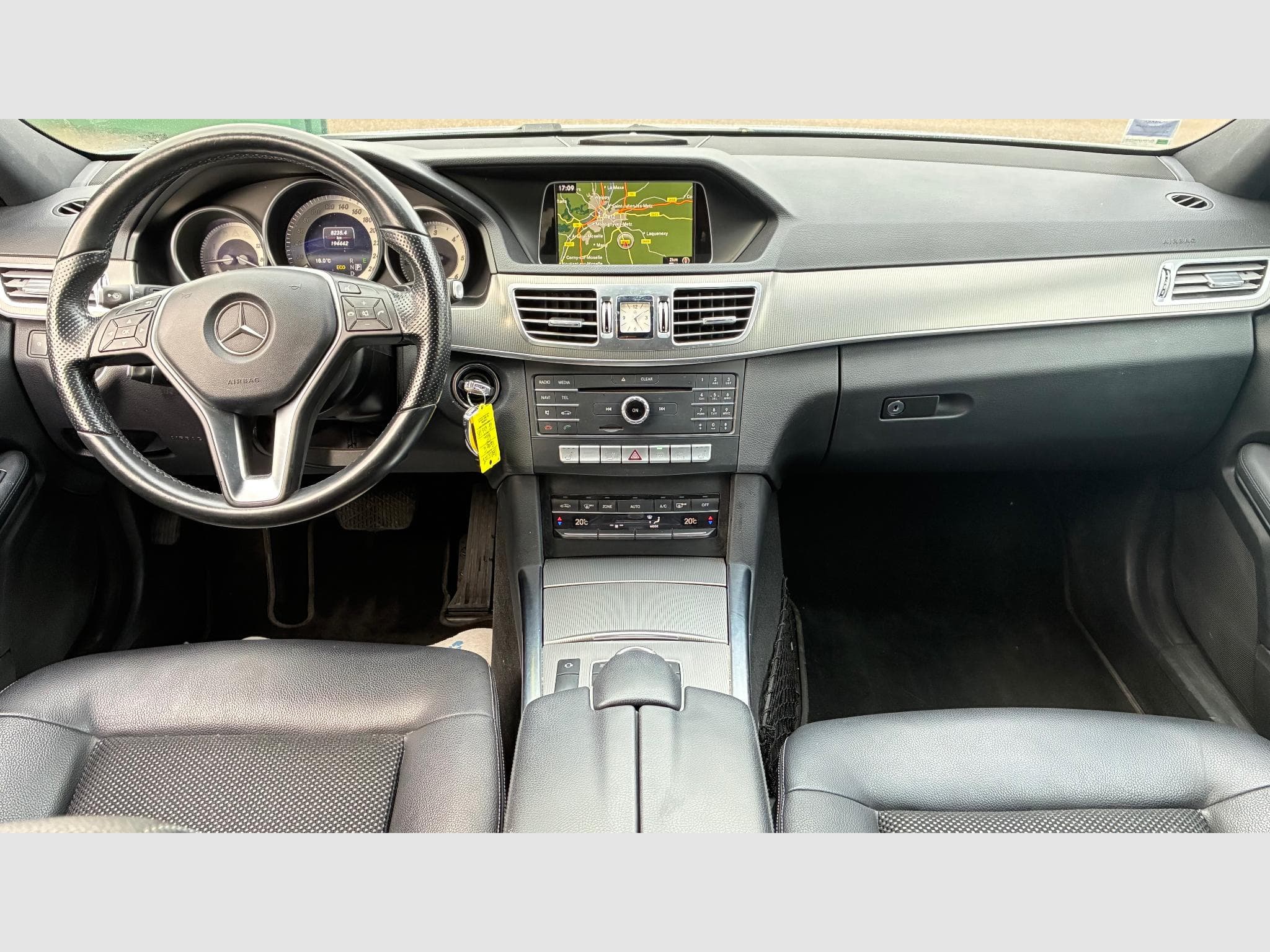 Mercedes Classe E 220d BlueTEC 170 Ch Executive 9G-Tronic (2015) - Photo 14