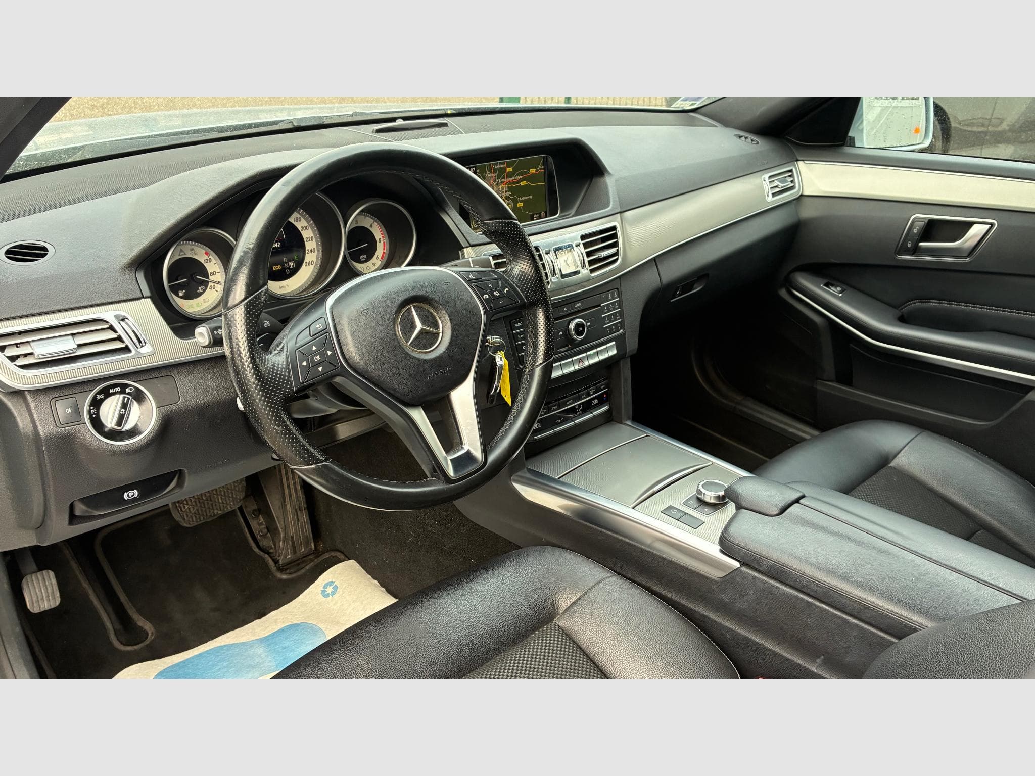 Mercedes Classe E 220d BlueTEC 170 Ch Executive 9G-Tronic (2015) - Photo 10