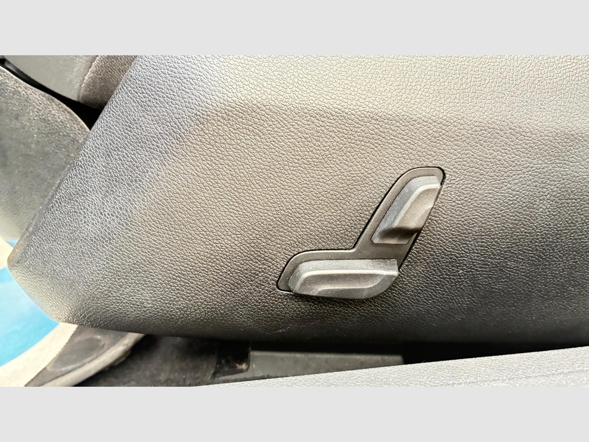 Mercedes Classe E 220d BlueTEC 170 Ch Executive 9G-Tronic (2015) - Photo 19