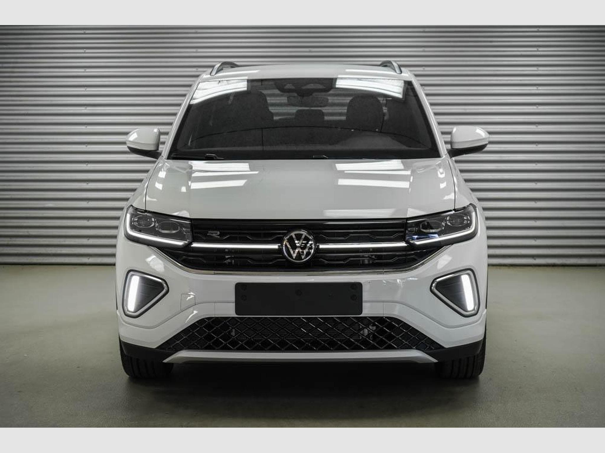 VW T-Cross 1,5 TSI DSG (2026) - Photo 2