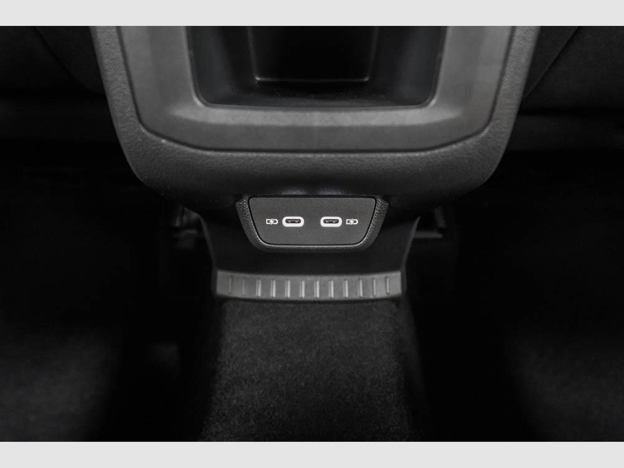 VW T-Cross 1,5 TSI DSG (2026) - Photo 16