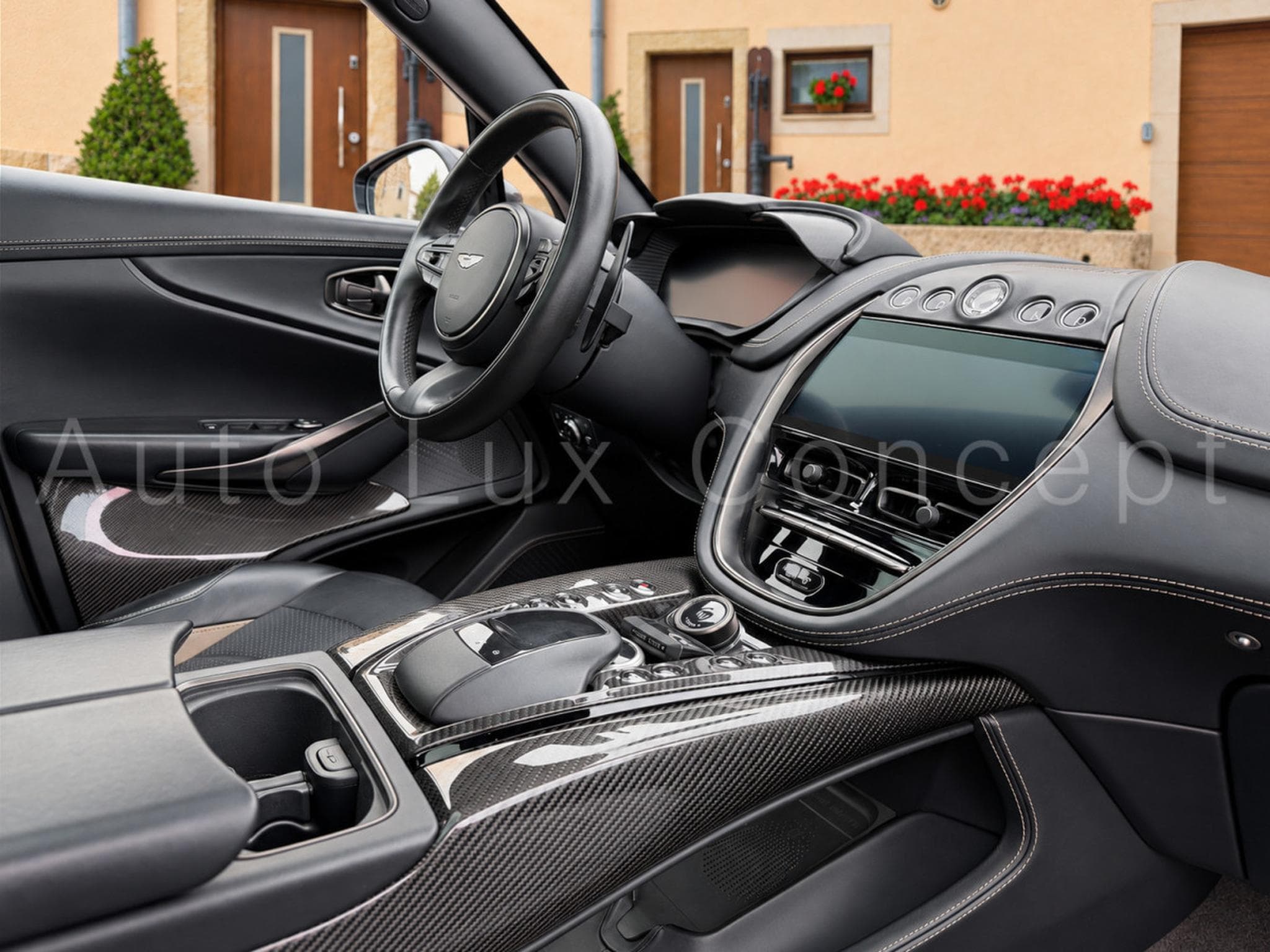 Aston-Martin DBX 707 (2022) - Photo 28