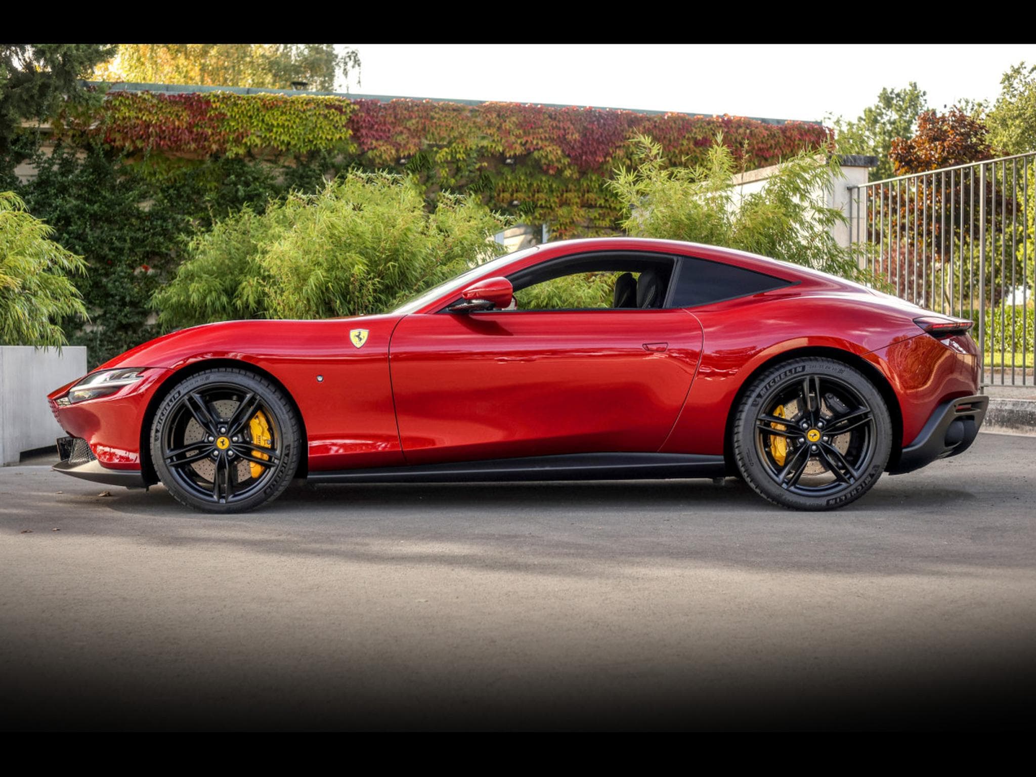 Ferrari Roma COUPE 3.9 V8 620 - ROSSO FIORANO - PPF - FERRARI WARRANTY 06 (2023) - Photo 2