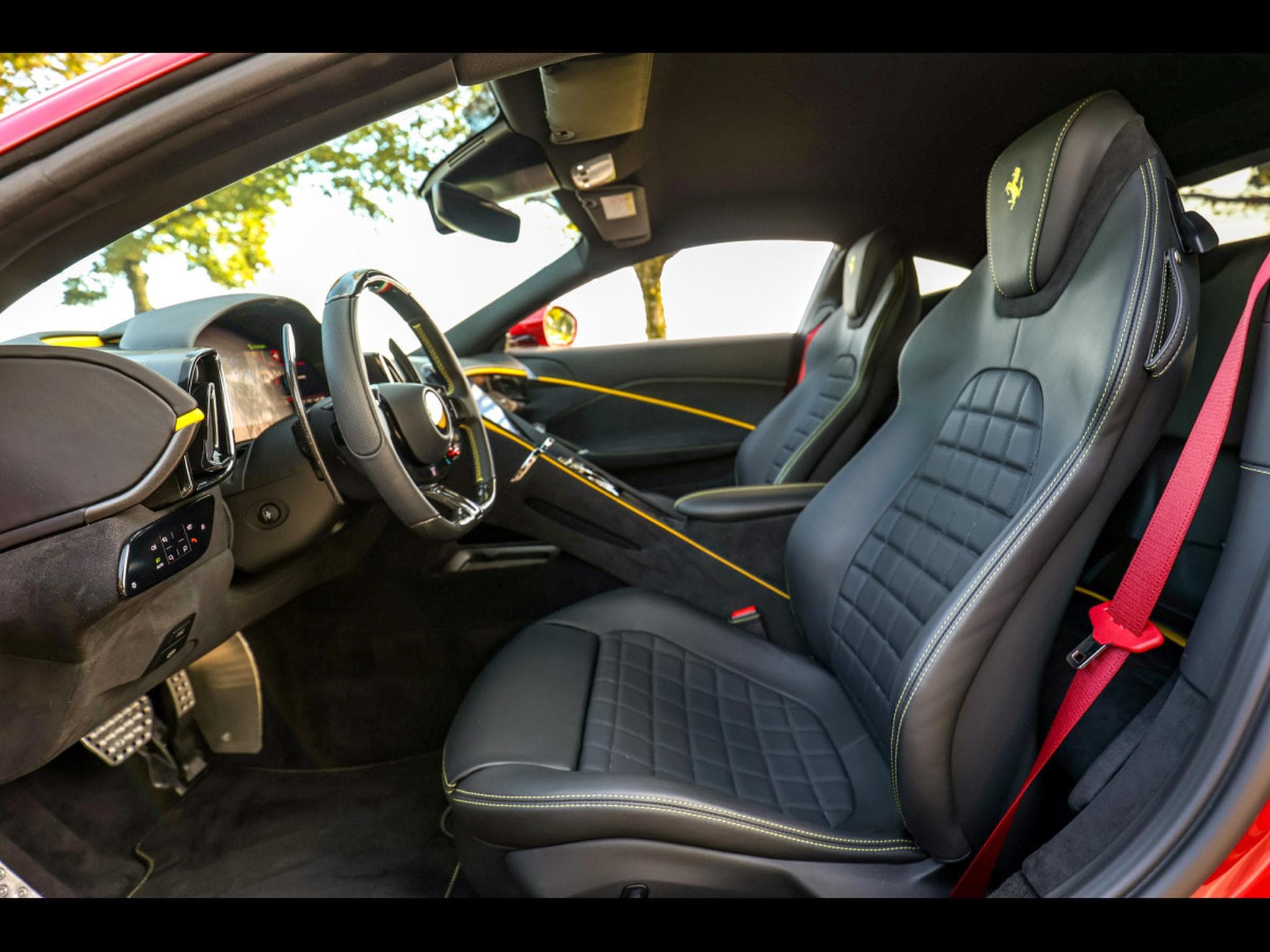 Ferrari Roma COUPE 3.9 V8 620 - ROSSO FIORANO - PPF - FERRARI WARRANTY 06 (2023) - Photo 13