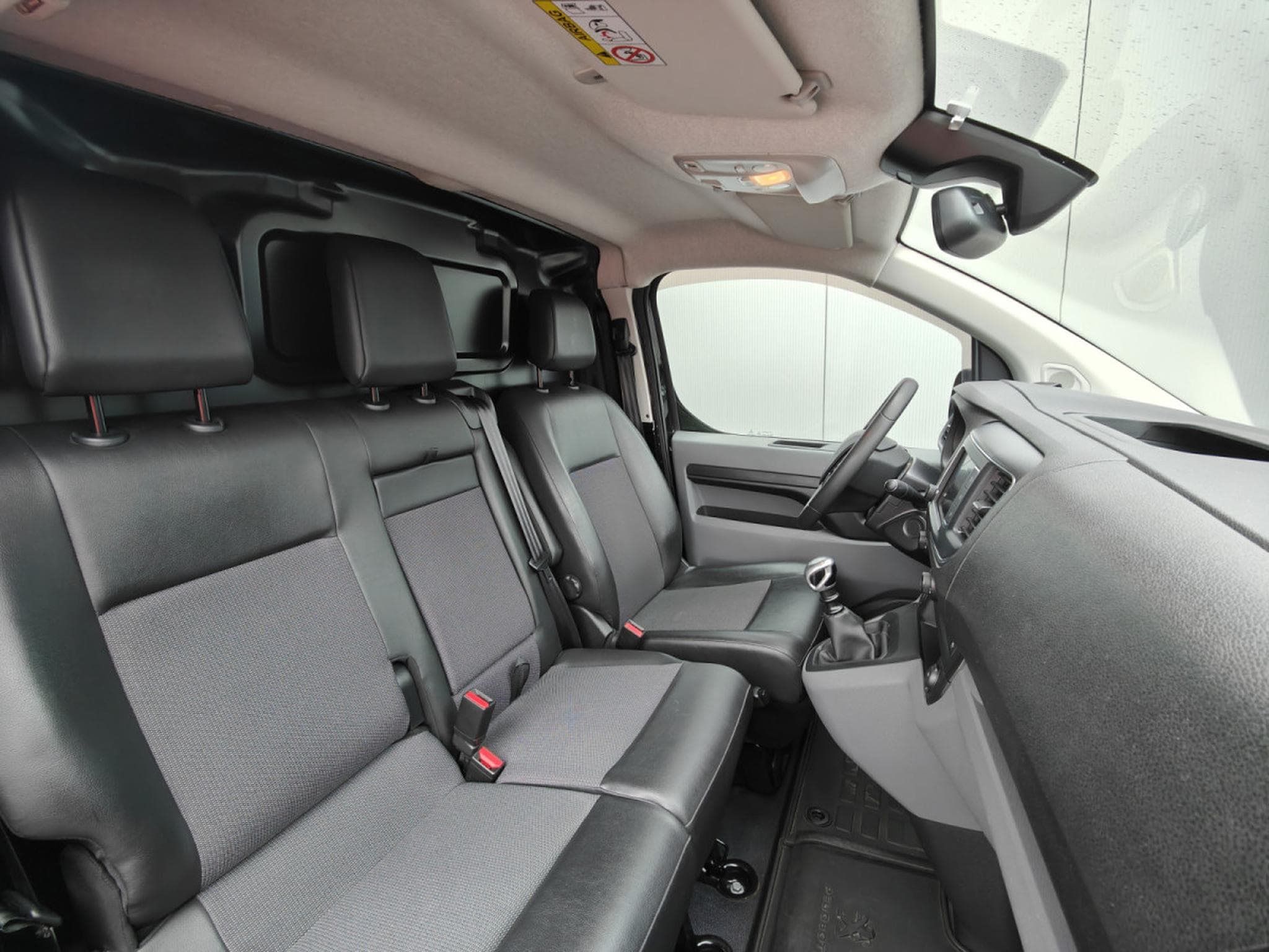 Peugeot Expert 2.0 HDI L1H1 3PLACES CARPLAY ANDROIDAUTO BLUETOOTH GPS PORTE (2017) - Photo 7