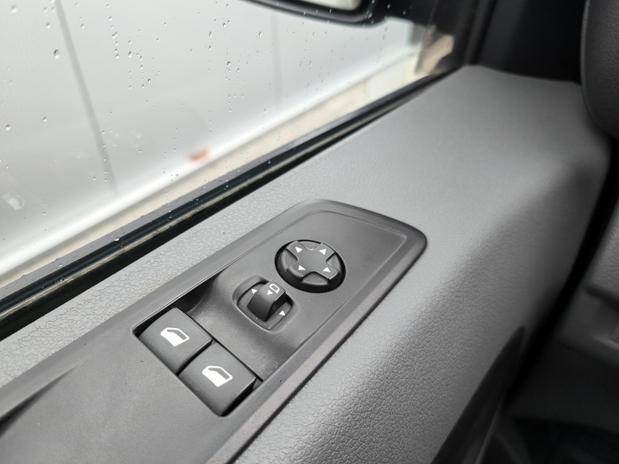 Peugeot Expert 2.0 HDI L1H1 3PLACES CARPLAY ANDROIDAUTO BLUETOOTH GPS PORTE (2017) - Photo 16