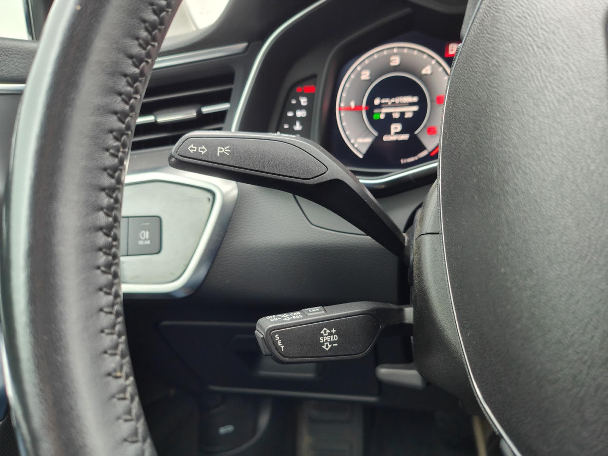 Audi A6 2.0 TDi S-TRONIC QUATTRO CARPLAY GPS SIEGES CHAUFF/VENTIL (2019) - Photo 24