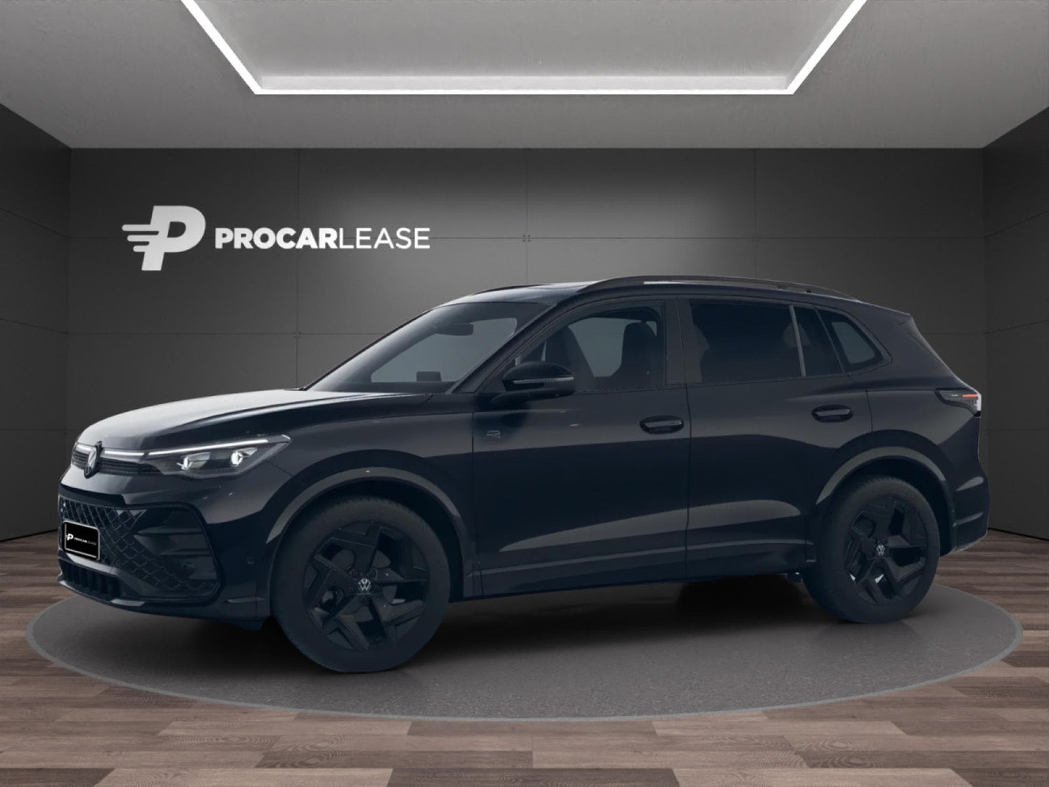 VW Tiguan Tiguan 1.5 eTSI 150CV /DSG/ R-Line/ AHK/Pano/360°/HUD/Matrix (2026) - Photo 2