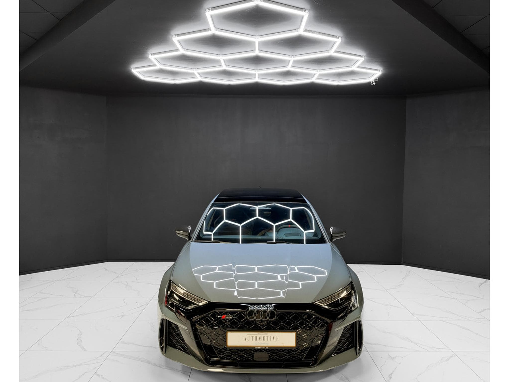 Audi RS3 Sportback / Carbon Seats / 360 / Sonos / Matrix (2026) - Photo 8