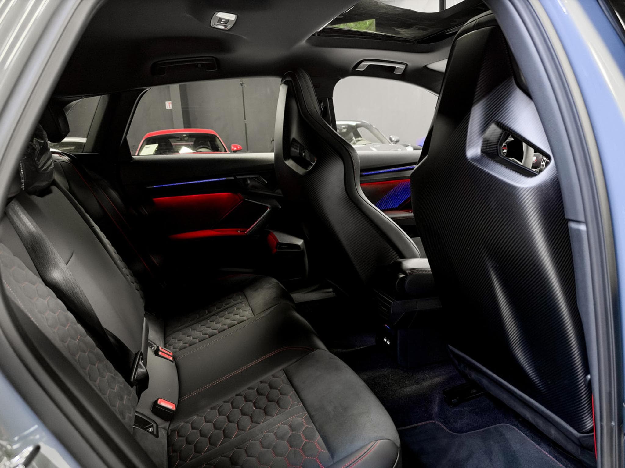 Audi RS3 Sportback / Carbon Seats / 360 / Sonos / Matrix (2026) - Photo 14