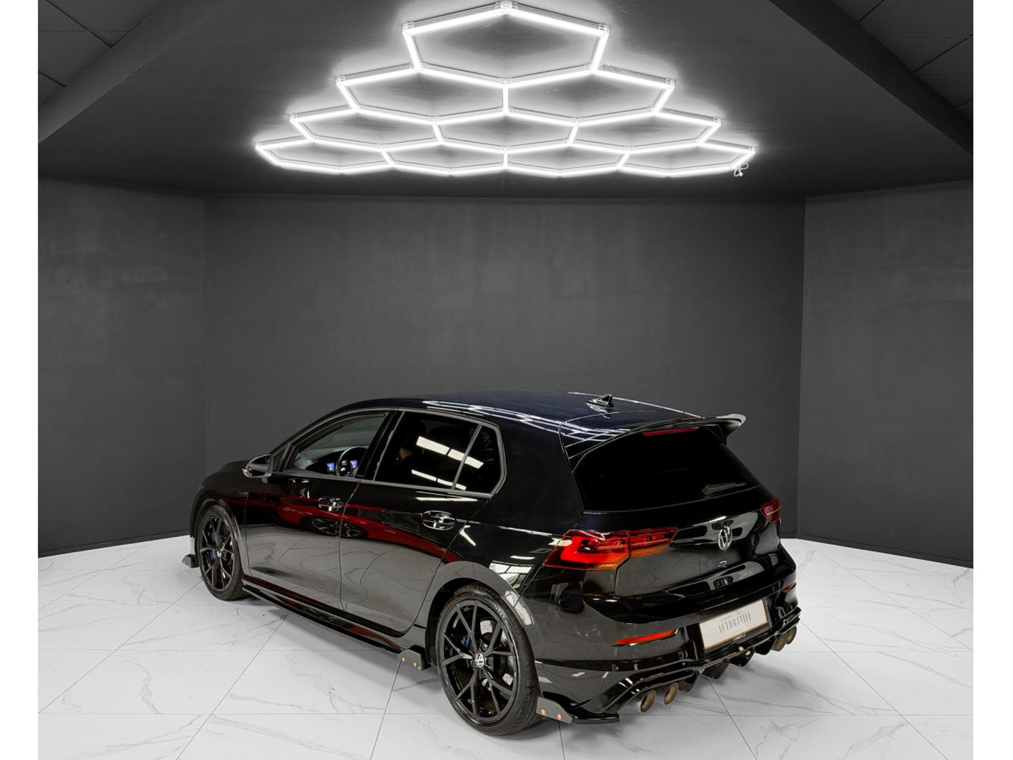 VW Golf R 2.0 TSI R DSG 4Motion Akrapovic Maxton (2022) - Photo 3