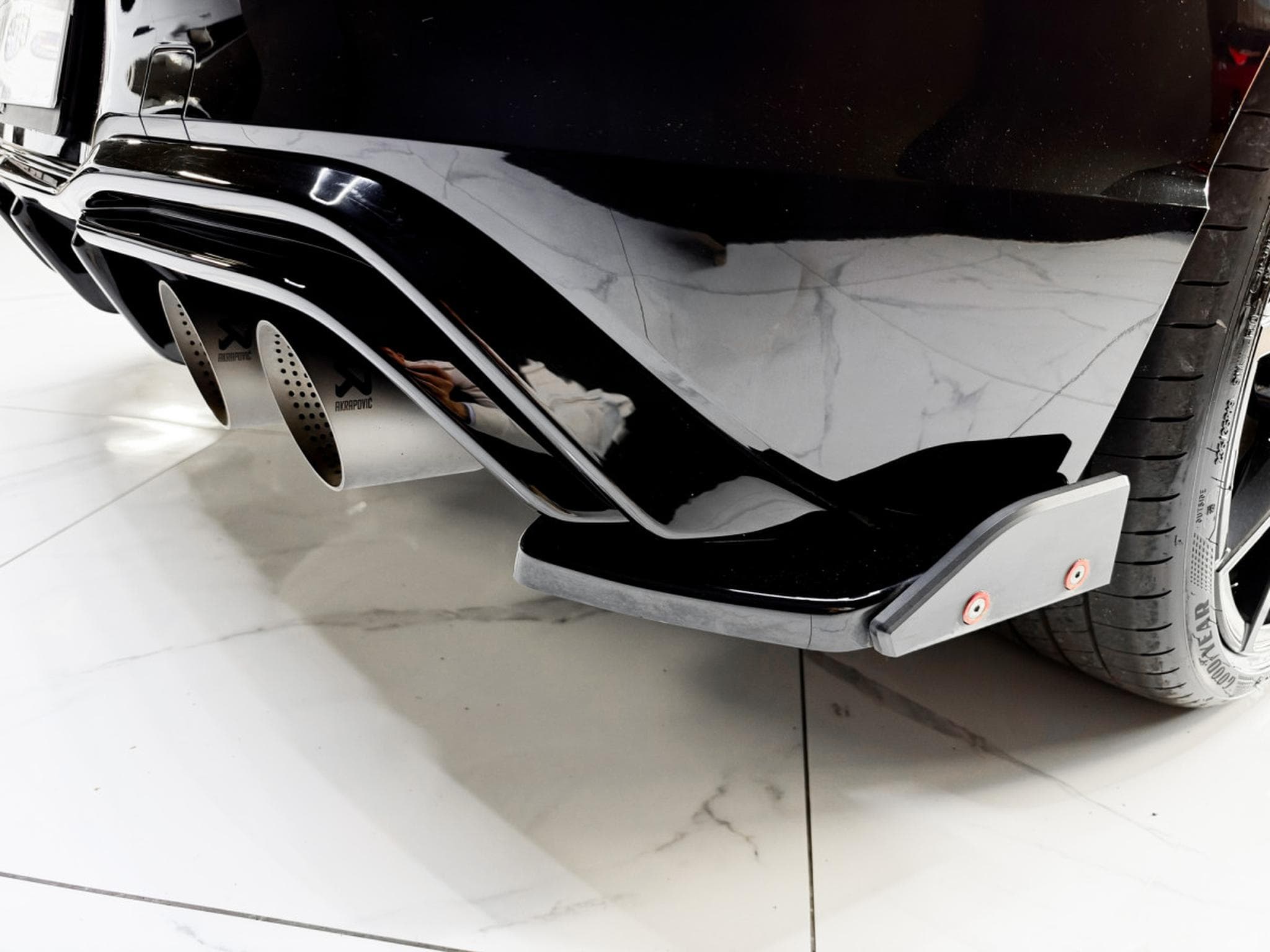 VW Golf R 2.0 TSI R DSG 4Motion Akrapovic Maxton (2022) - Photo 11