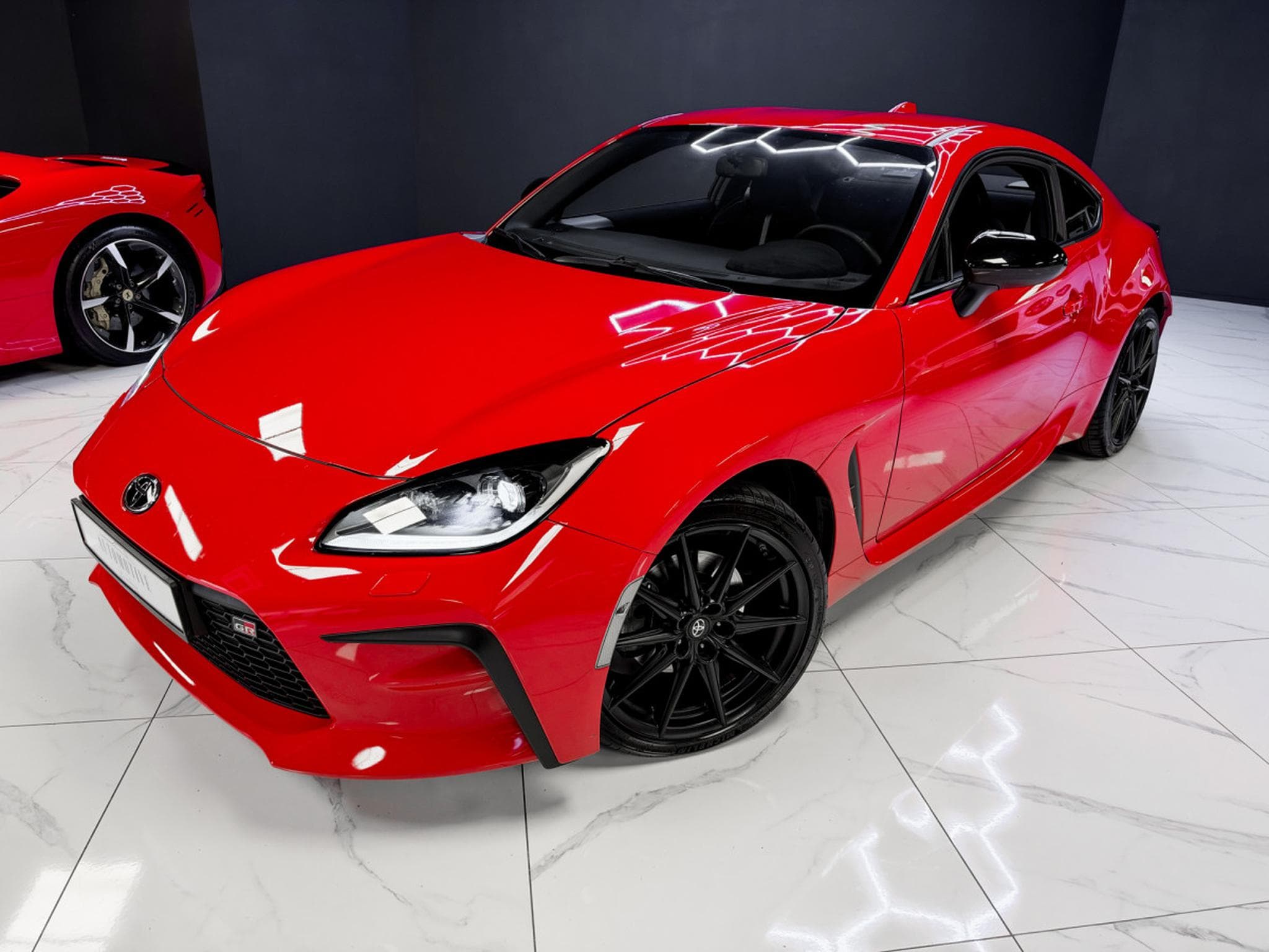 Toyota GR86 2.4 GR (2023) - Photo 10