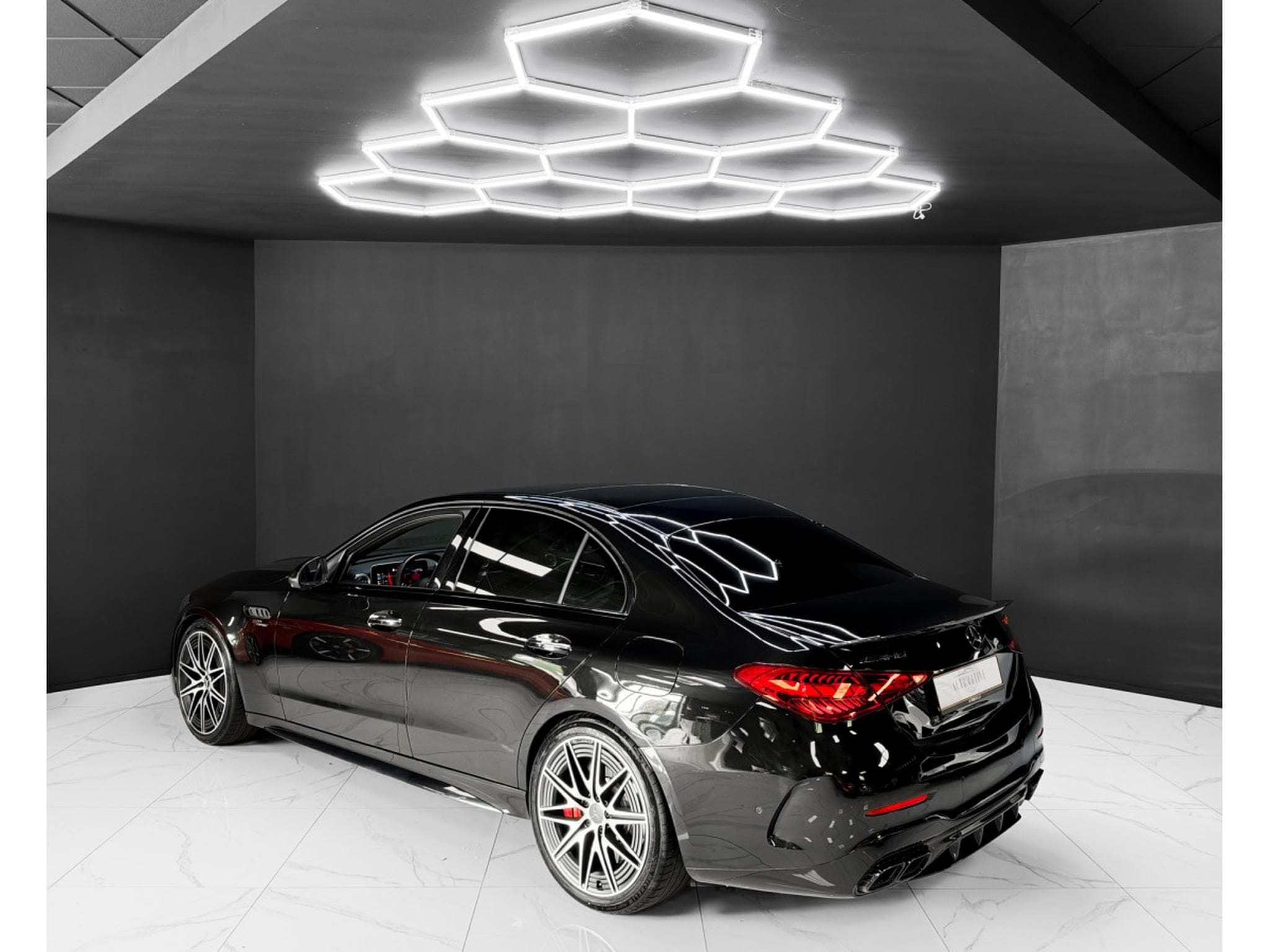 Mercedes C 63 AMG S E PERFORMANCE / 360 / BURMESTER / PANO / ACC (2024) - Photo 3