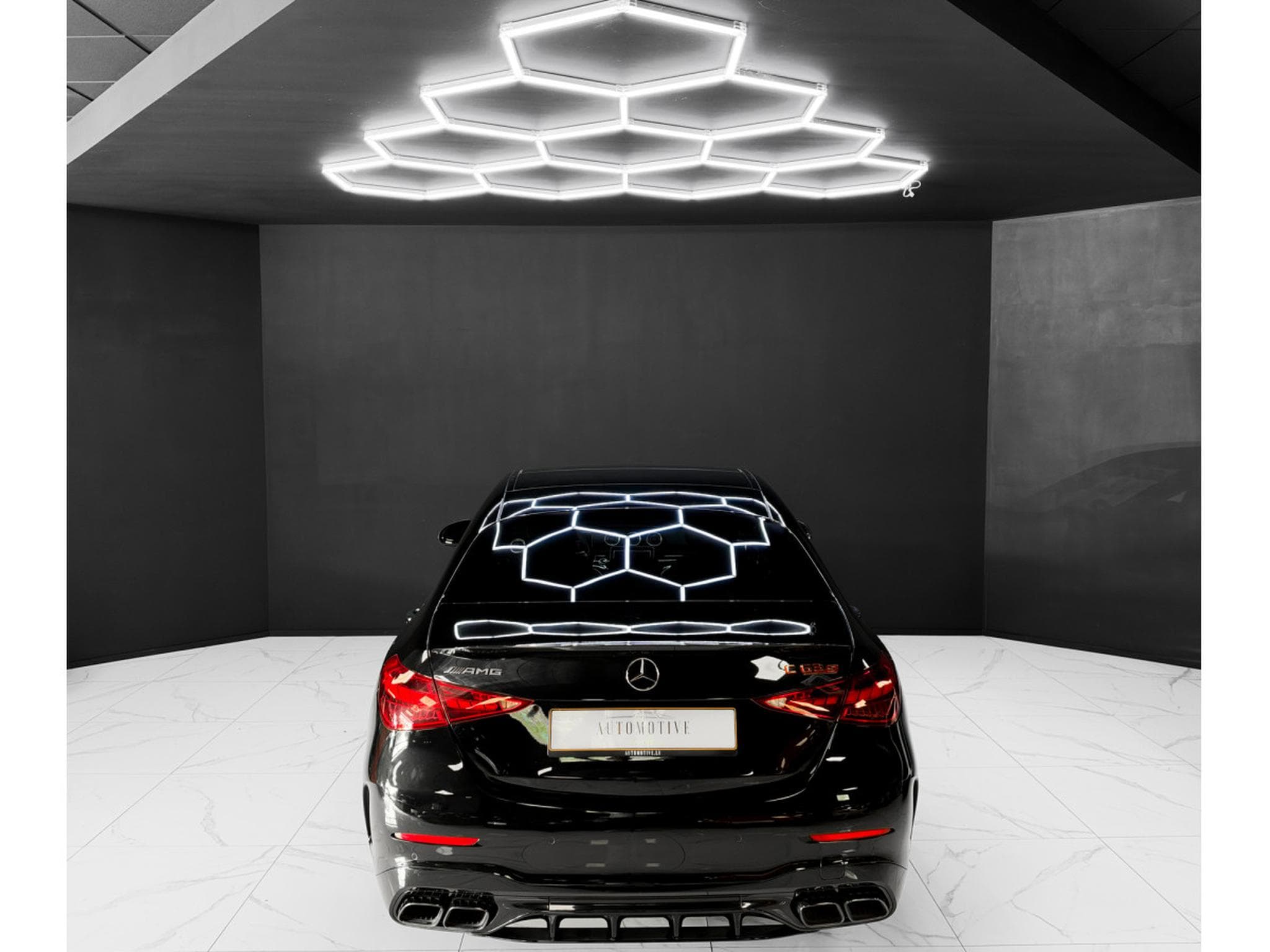 Mercedes C 63 AMG S E PERFORMANCE / 360 / BURMESTER / PANO / ACC (2024) - Photo 4