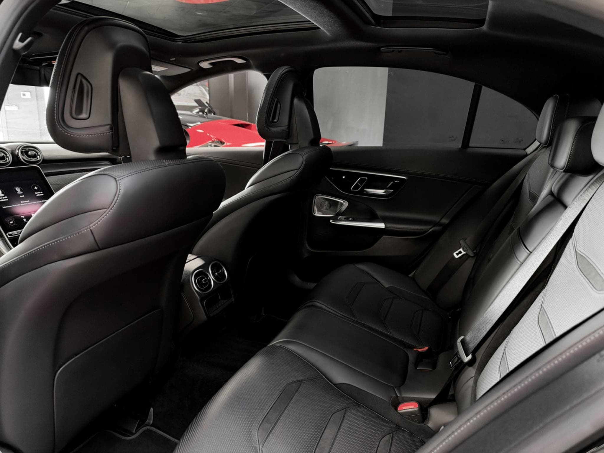 Mercedes C 63 AMG S E PERFORMANCE / 360 / BURMESTER / PANO / ACC (2024) - Photo 13
