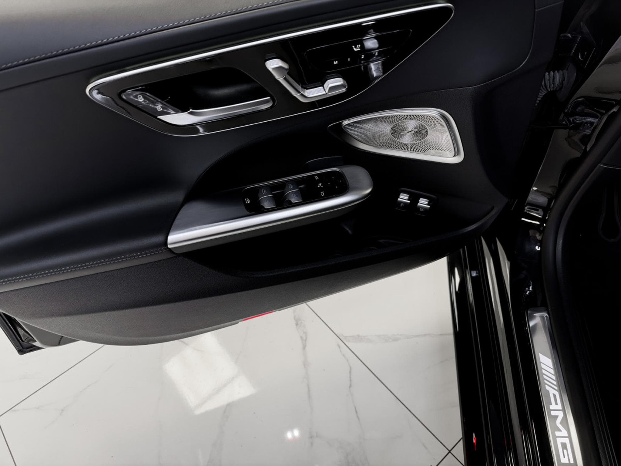 Mercedes C 63 AMG S E PERFORMANCE / 360 / BURMESTER / PANO / ACC (2024) - Photo 15