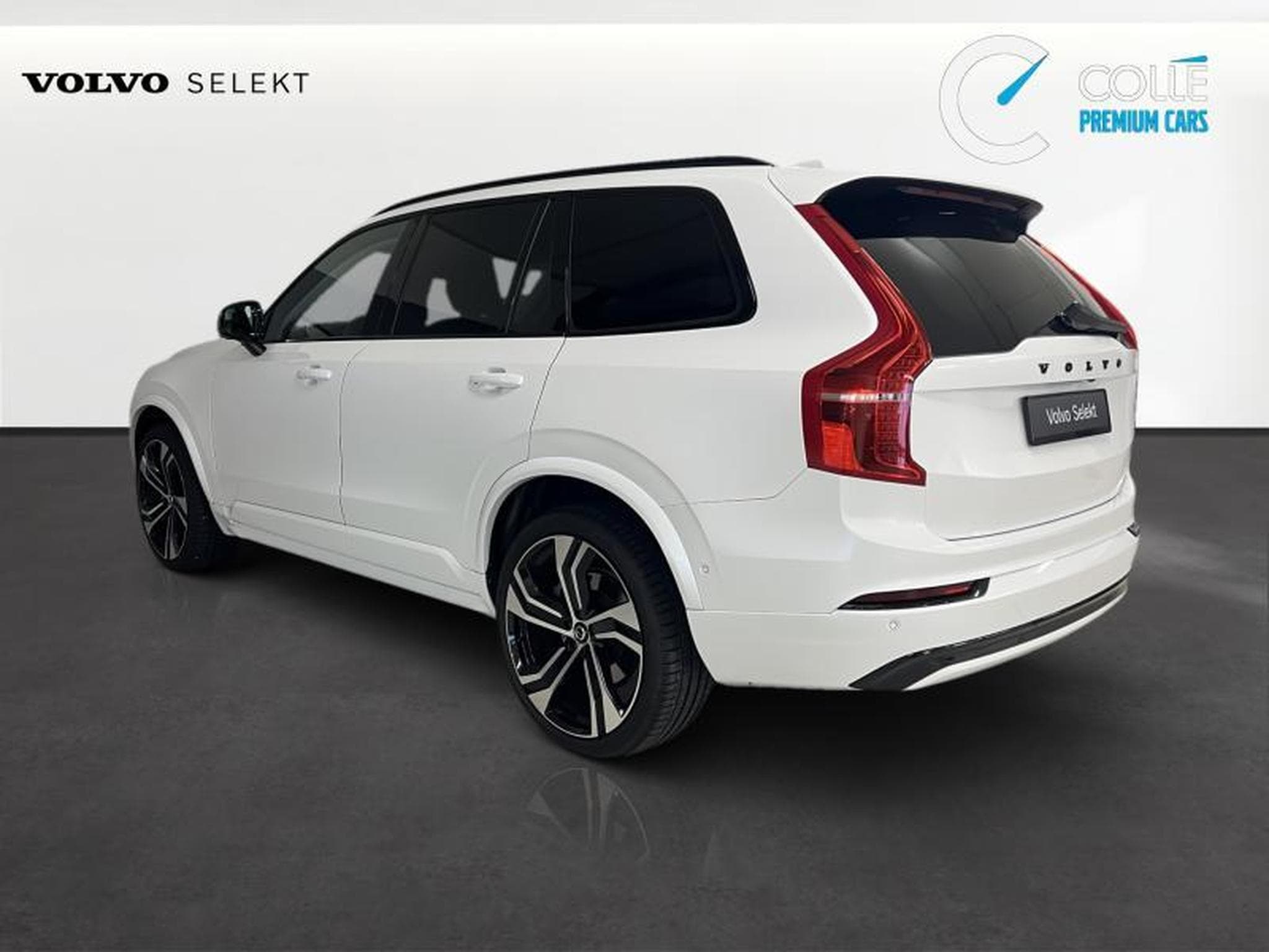 Volvo XC90 Plus Dark (2023) - Photo 2